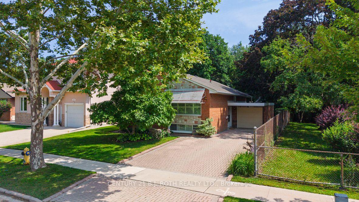 Photo 1 of 109 Wincott Drive, Etobicoke, Kingsview Village-The Westway — HOMEH