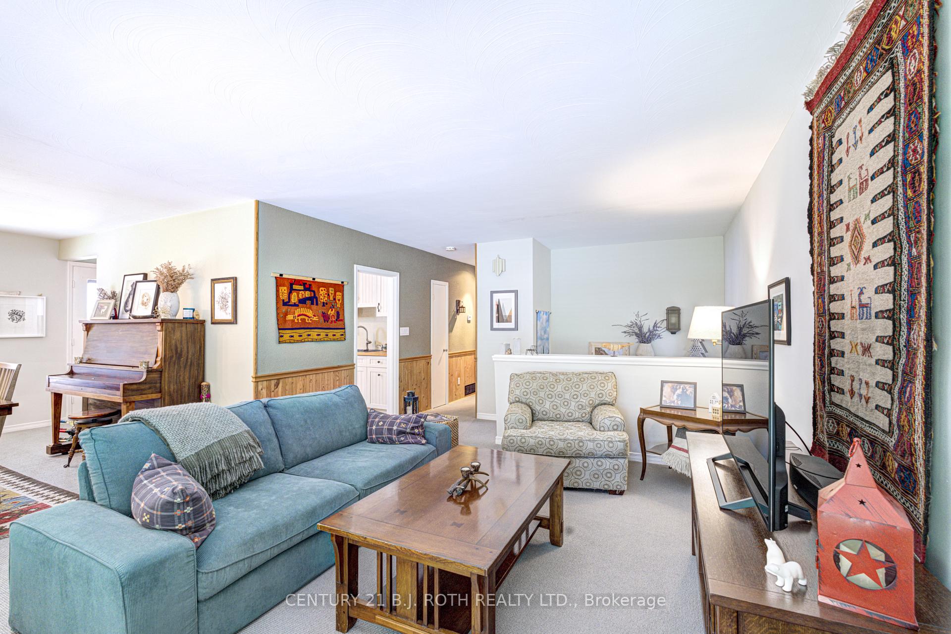 Photo 7 of 109 Wincott Drive, Etobicoke, Kingsview Village-The Westway — HOMEH