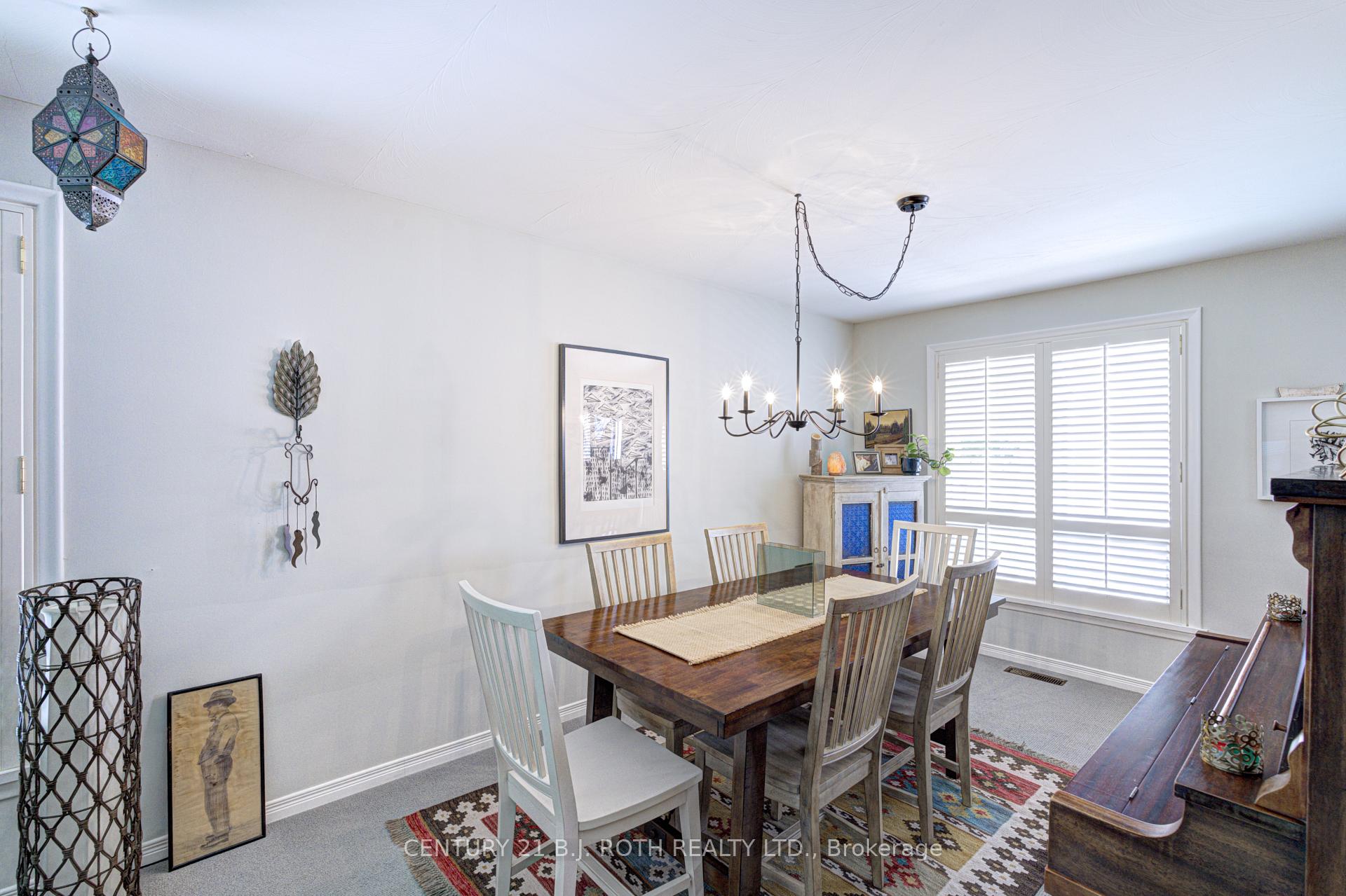 Photo 11 of 109 Wincott Drive, Etobicoke, Kingsview Village-The Westway — HOMEH