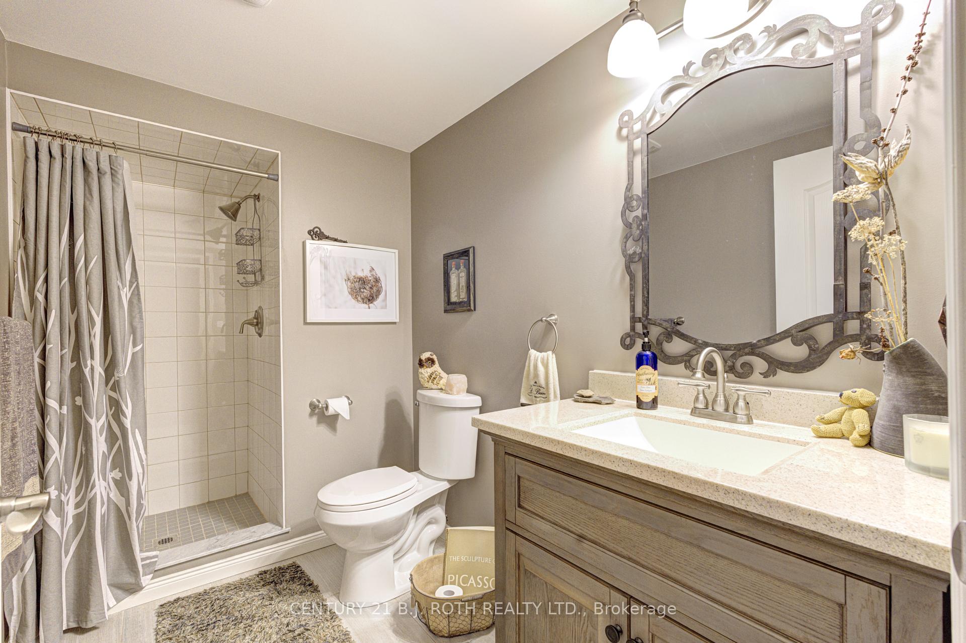 Photo 32 of 109 Wincott Drive, Etobicoke, Kingsview Village-The Westway — HOMEH