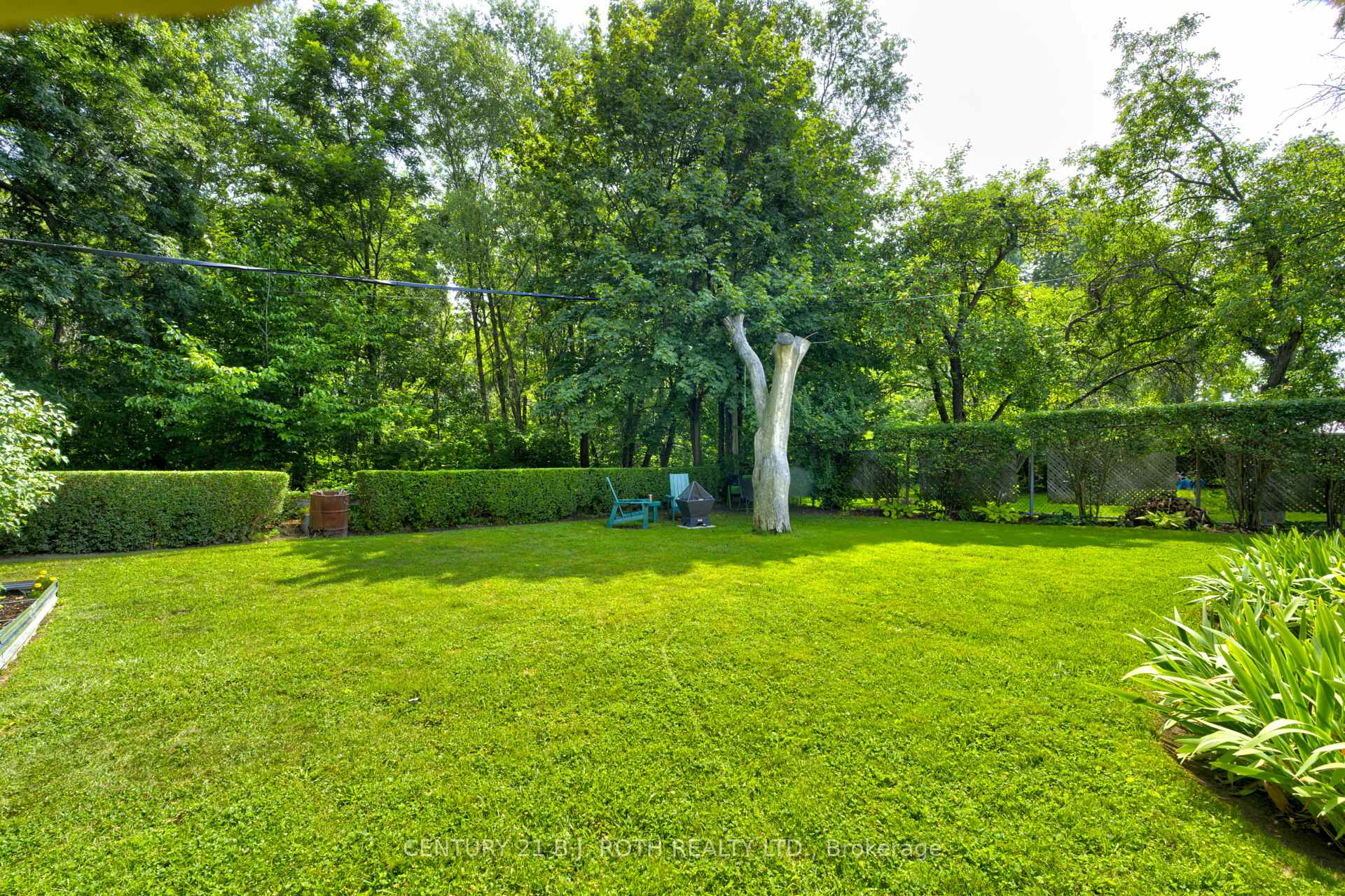 Photo 34 of 109 Wincott Drive, Etobicoke, Kingsview Village-The Westway — HOMEH