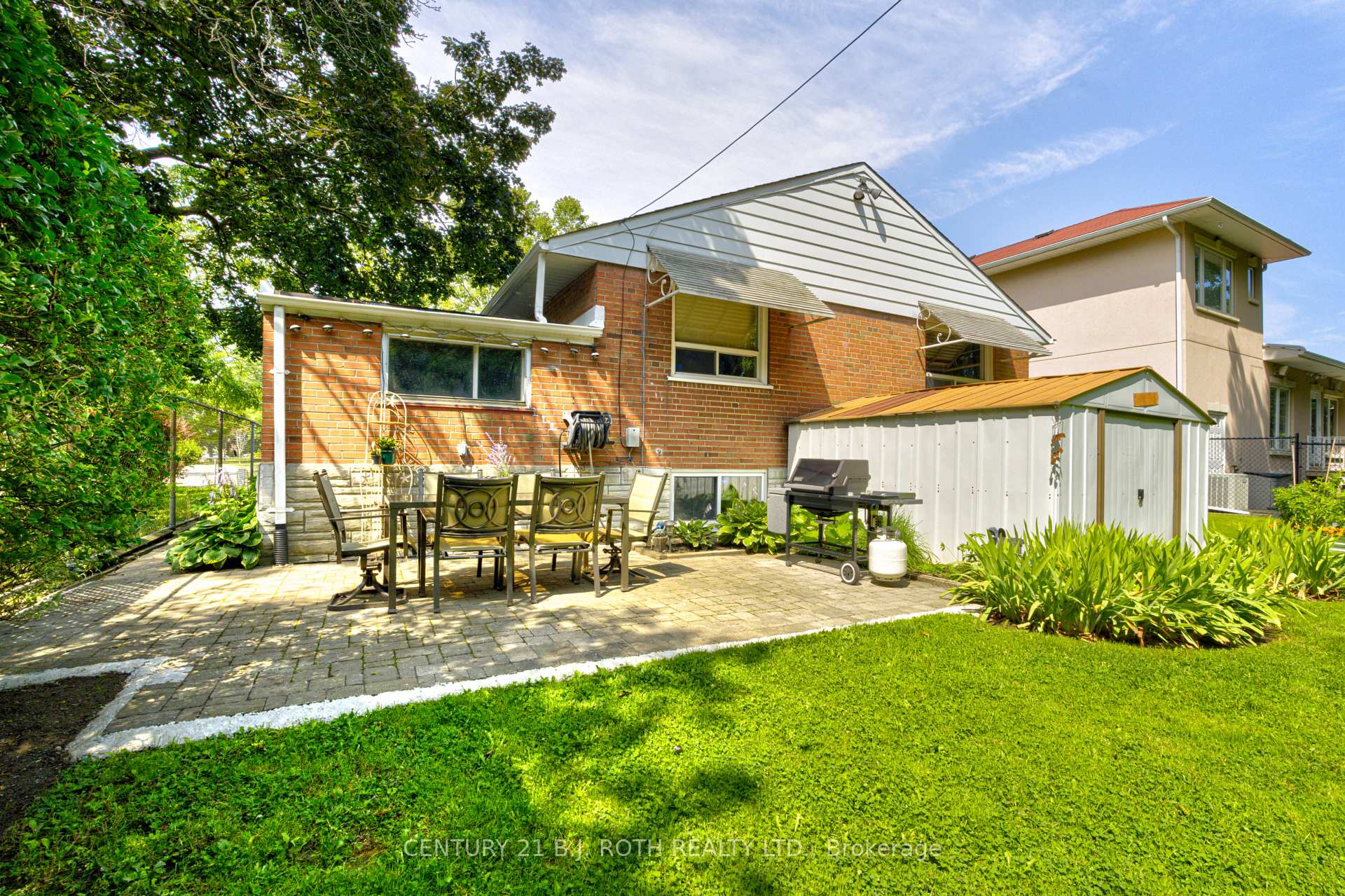 Photo 37 of 109 Wincott Drive, Etobicoke, Kingsview Village-The Westway — HOMEH