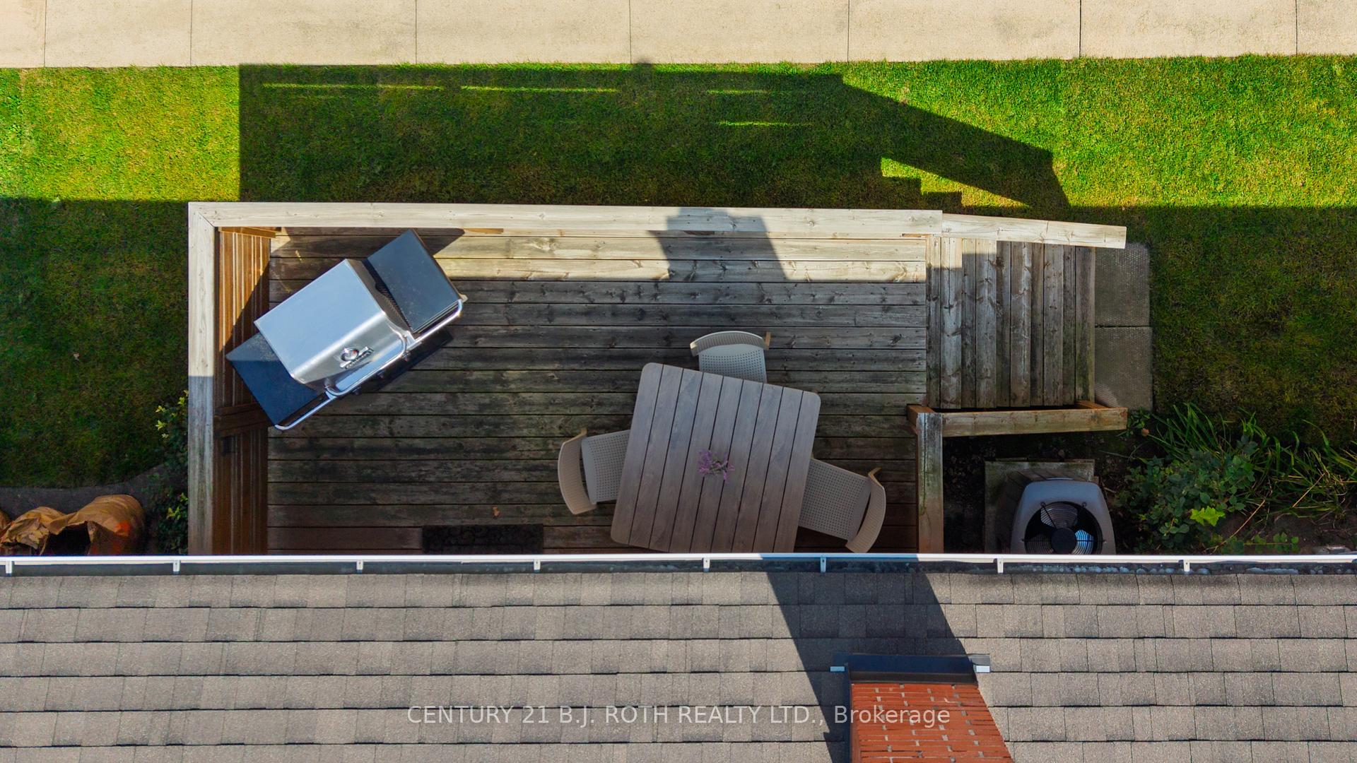 Photo 38 of 109 Wincott Drive, Etobicoke, Kingsview Village-The Westway — HOMEH