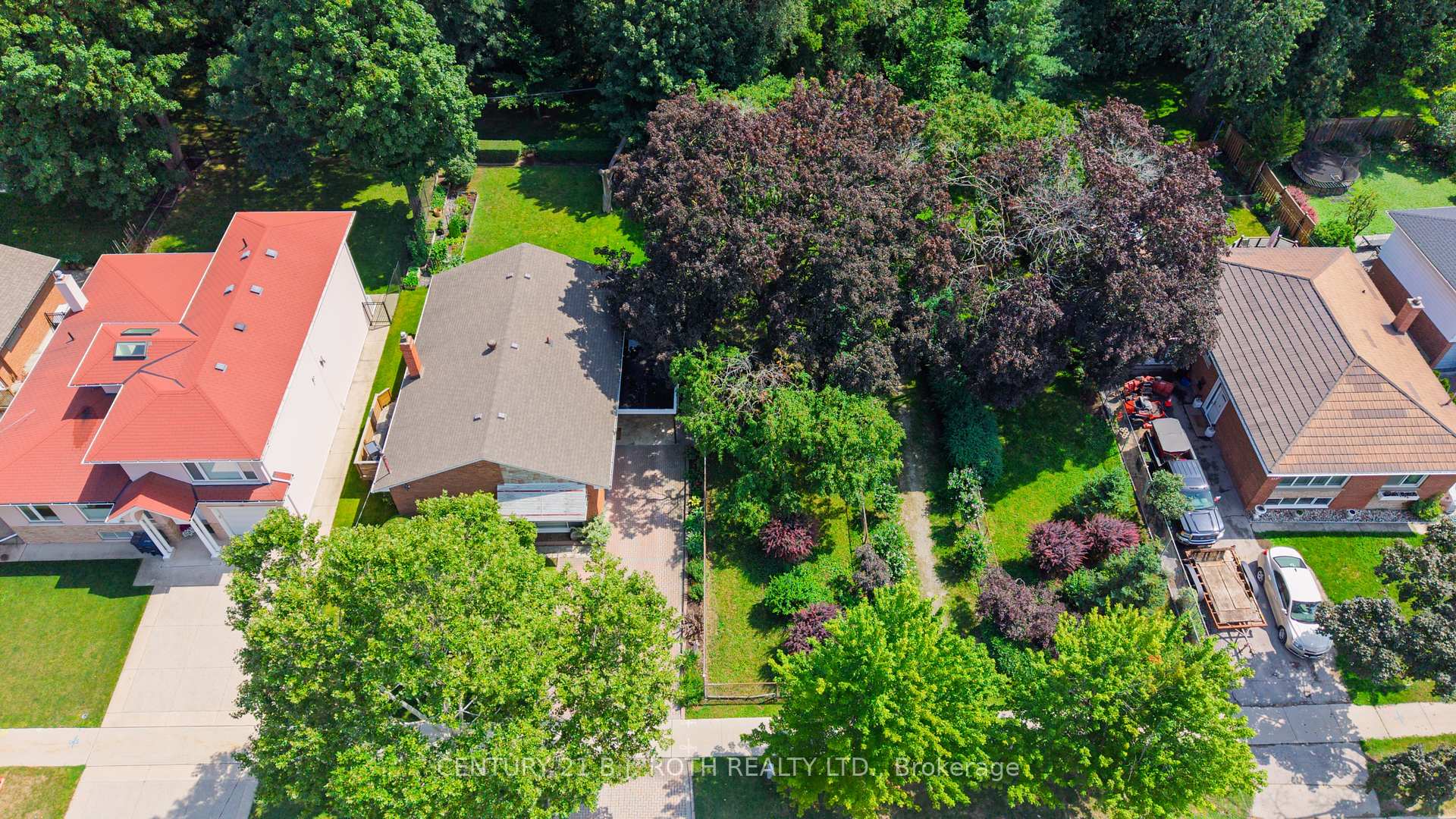 Photo 43 of 109 Wincott Drive, Etobicoke, Kingsview Village-The Westway — HOMEH