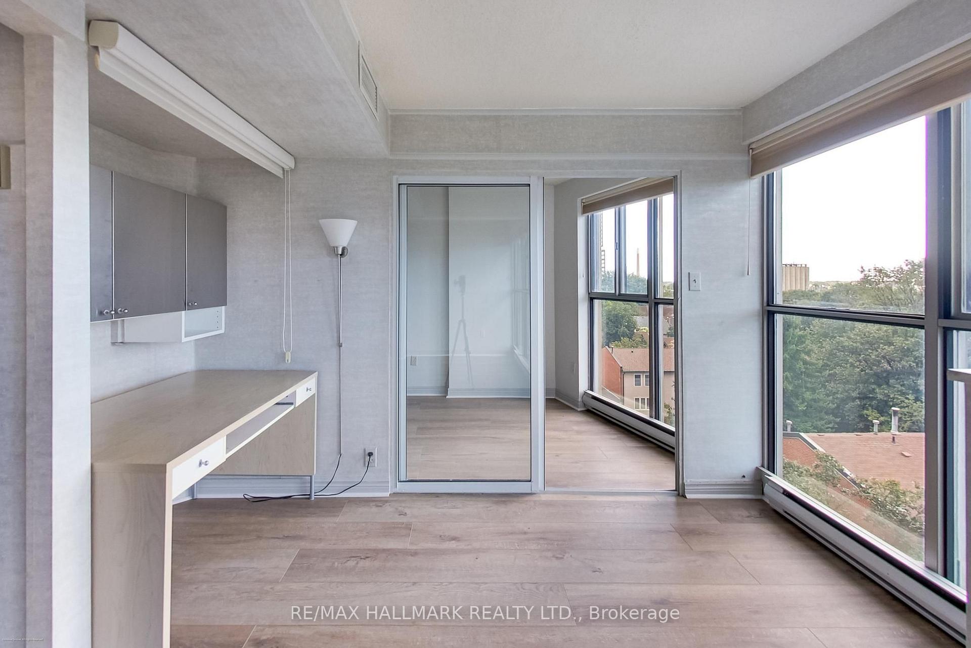 Photo 24 of Unit 812, 65 Scadding Avenue, Toronto, Waterfront Communities — HOMEH