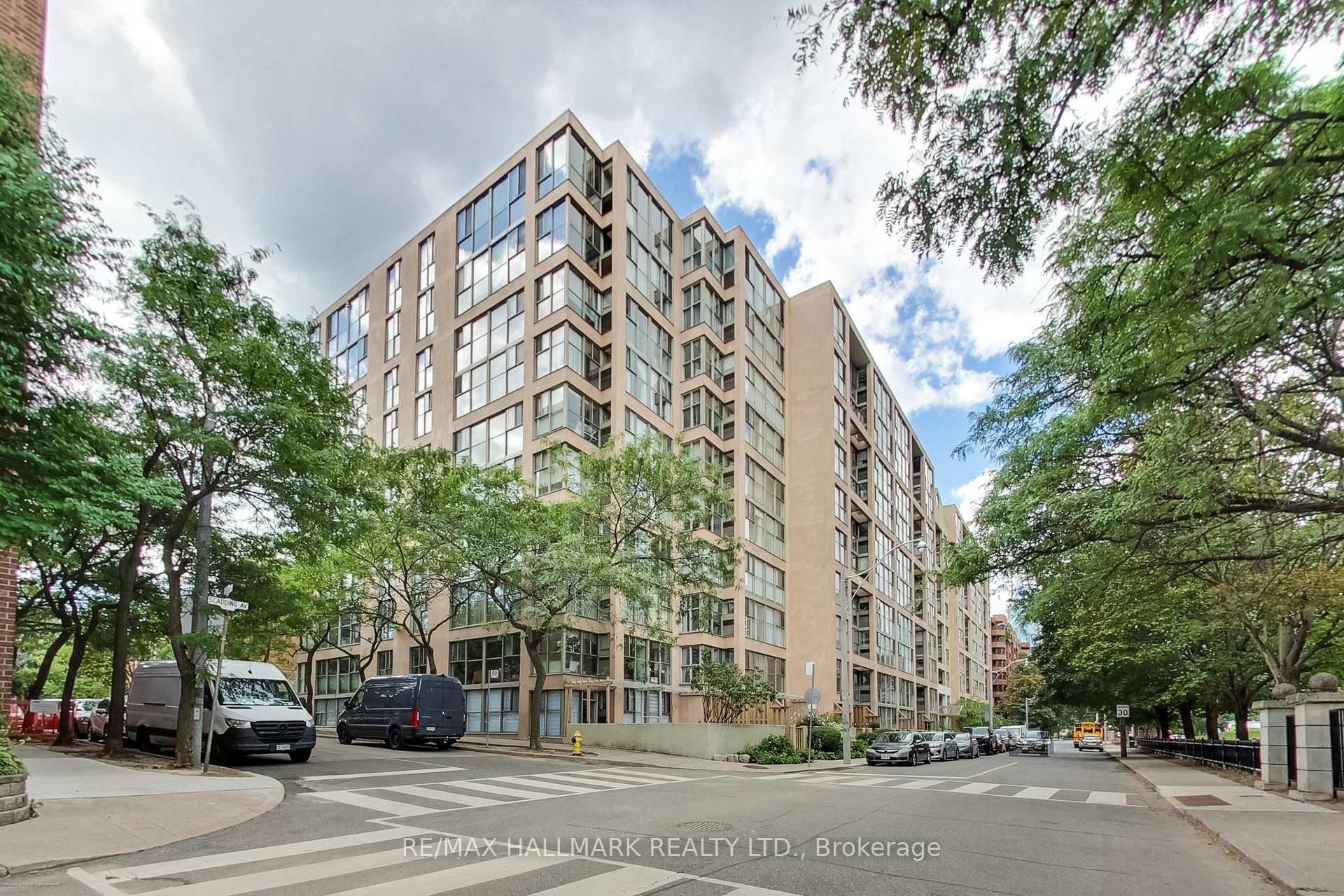 Photo 39 of Unit 812, 65 Scadding Avenue, Toronto, Waterfront Communities — HOMEH