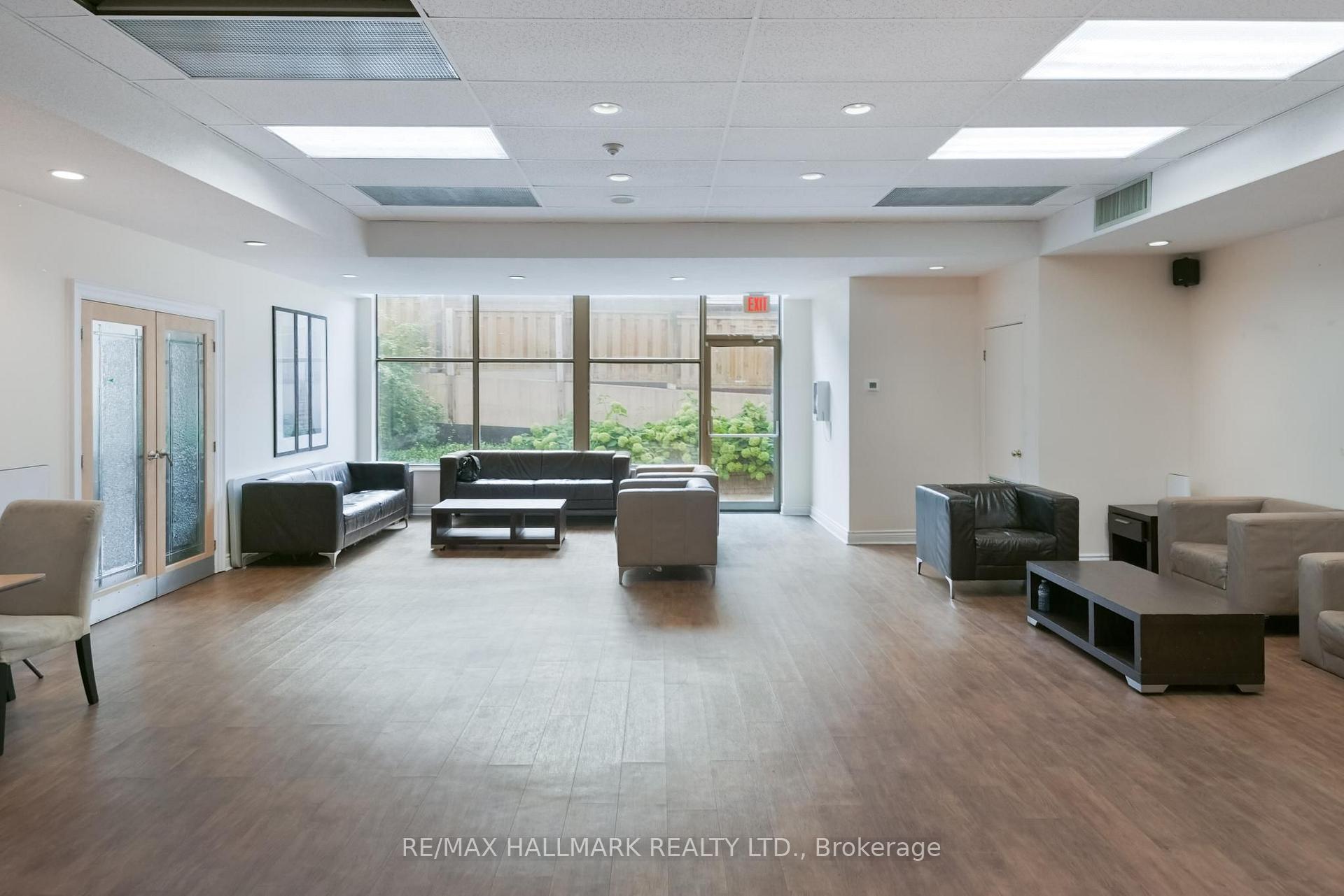 Photo 38 of Unit 812, 65 Scadding Avenue, Toronto, Waterfront Communities — HOMEH
