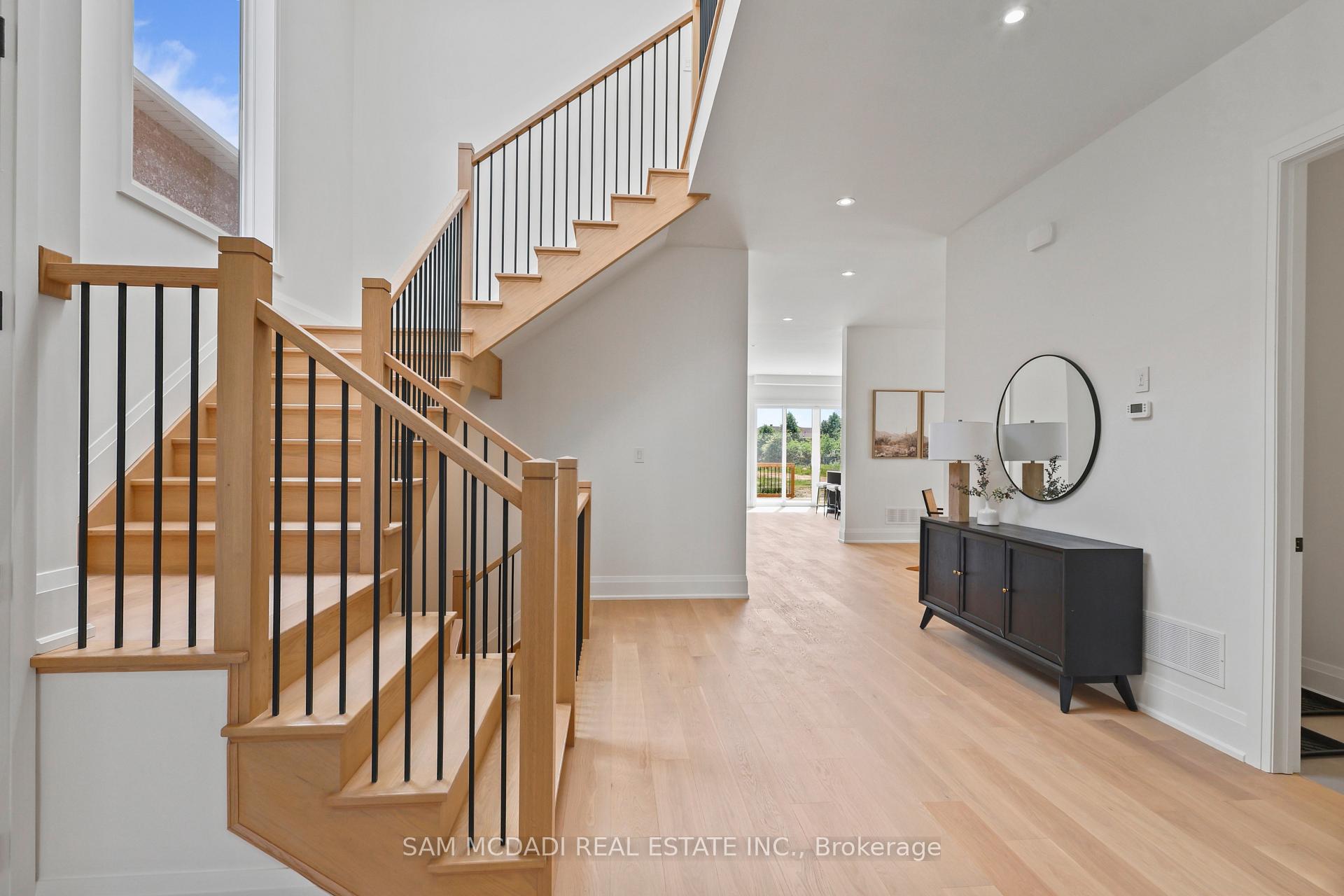 Photo 4 of 2350 Eighth Line, Oakville, Wedgewood Creek — HOMEH