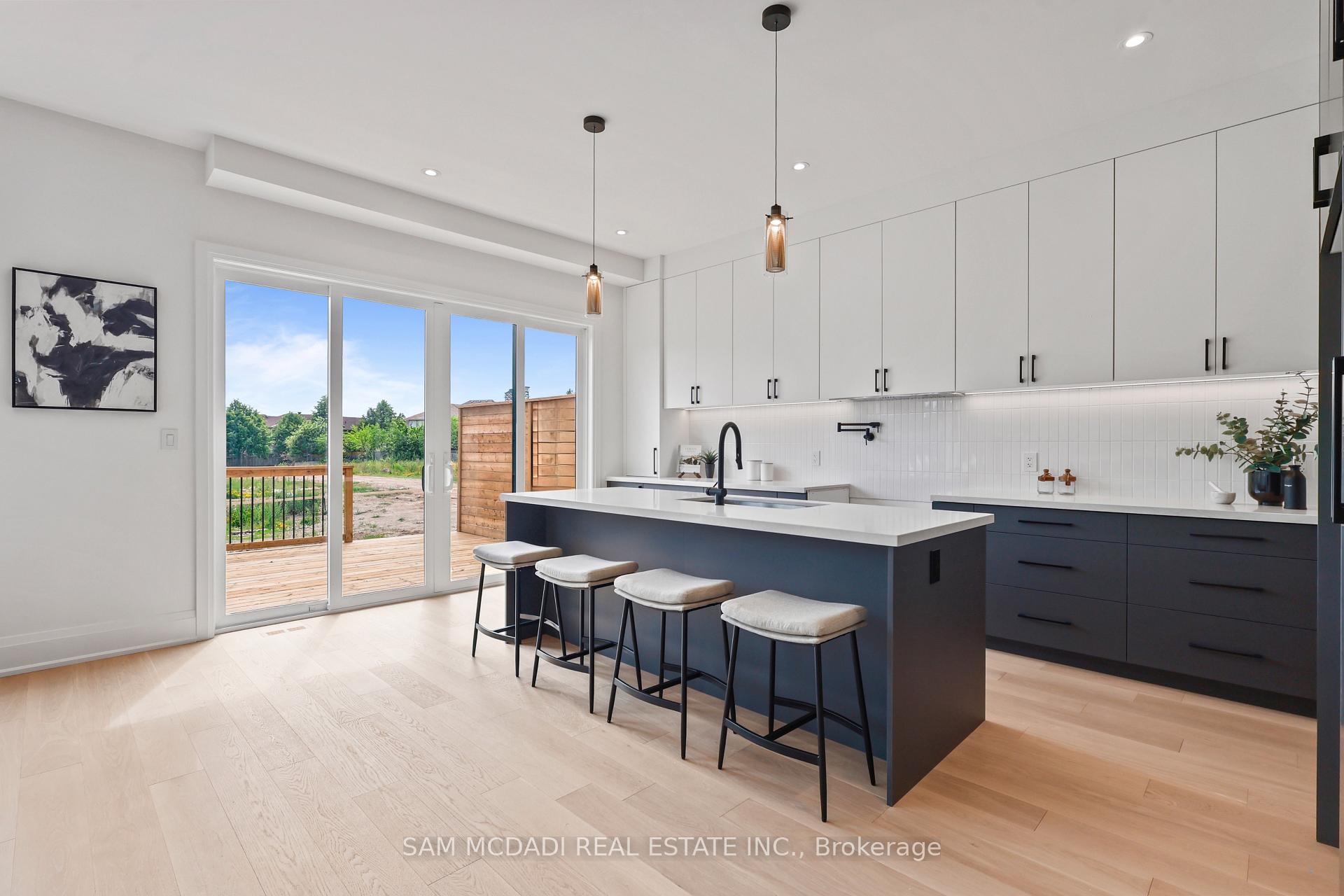 Photo 13 of 2350 Eighth Line, Oakville, Wedgewood Creek — HOMEH