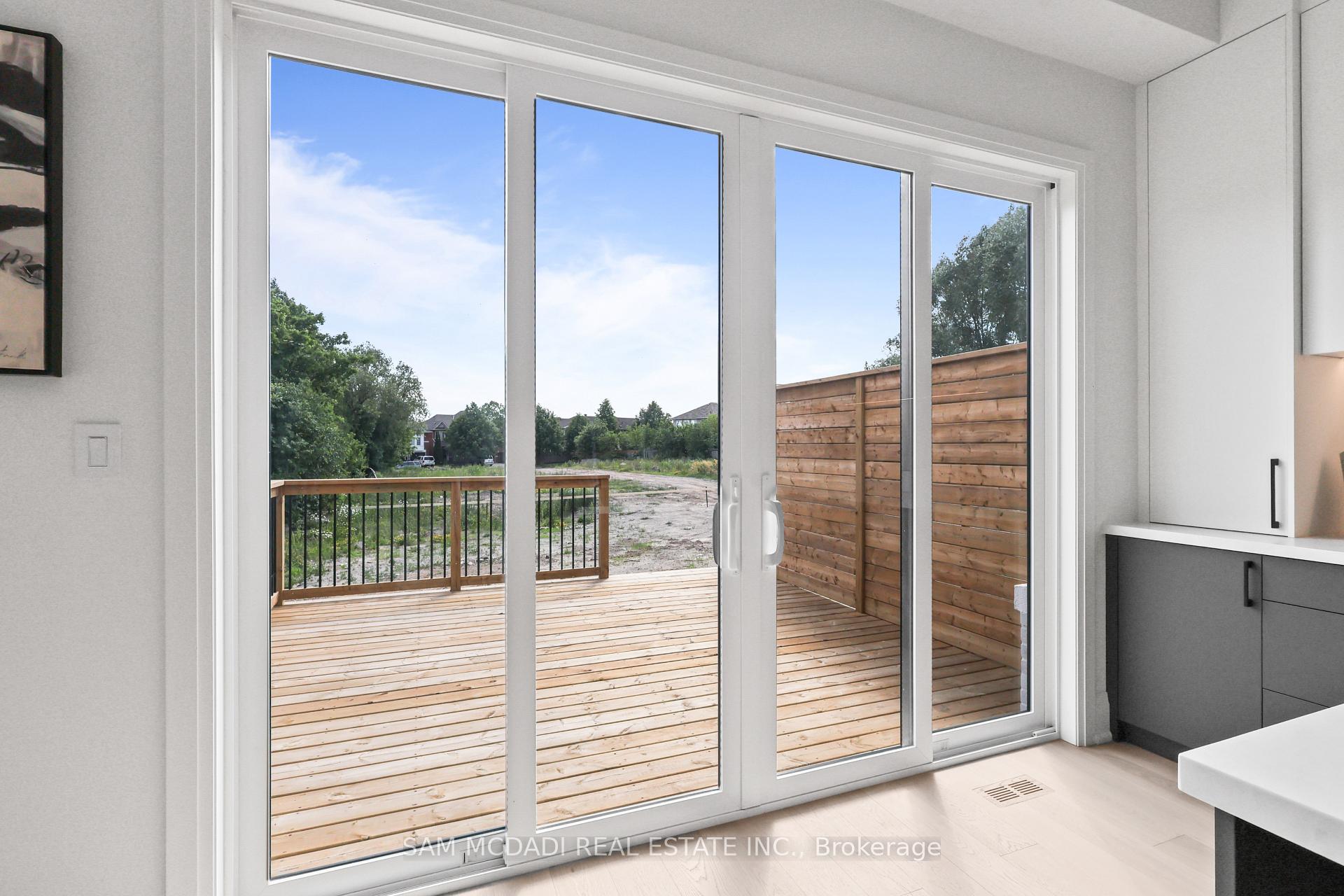 Photo 18 of 2350 Eighth Line, Oakville, Wedgewood Creek — HOMEH