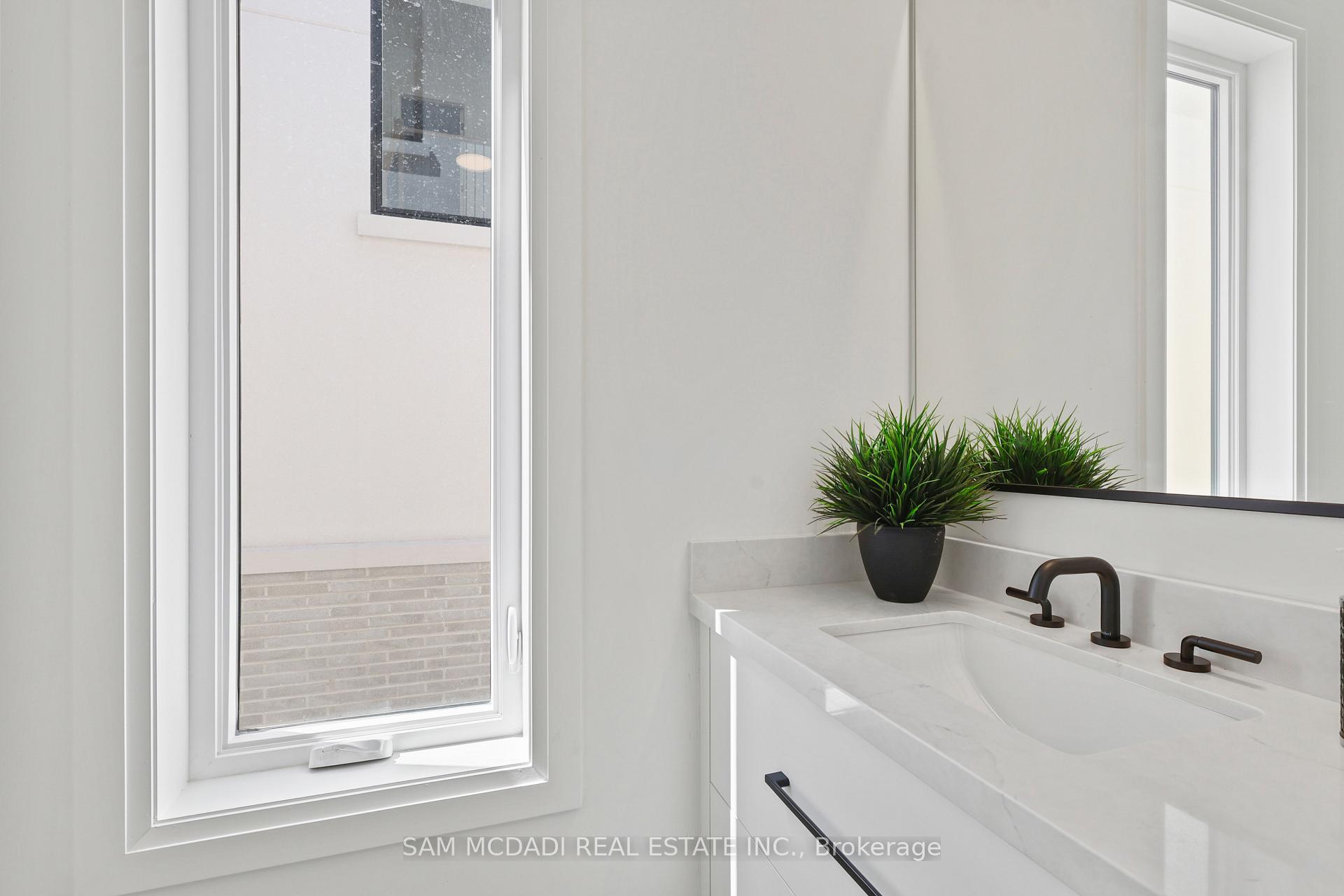 Photo 21 of 2350 Eighth Line, Oakville, Wedgewood Creek — HOMEH