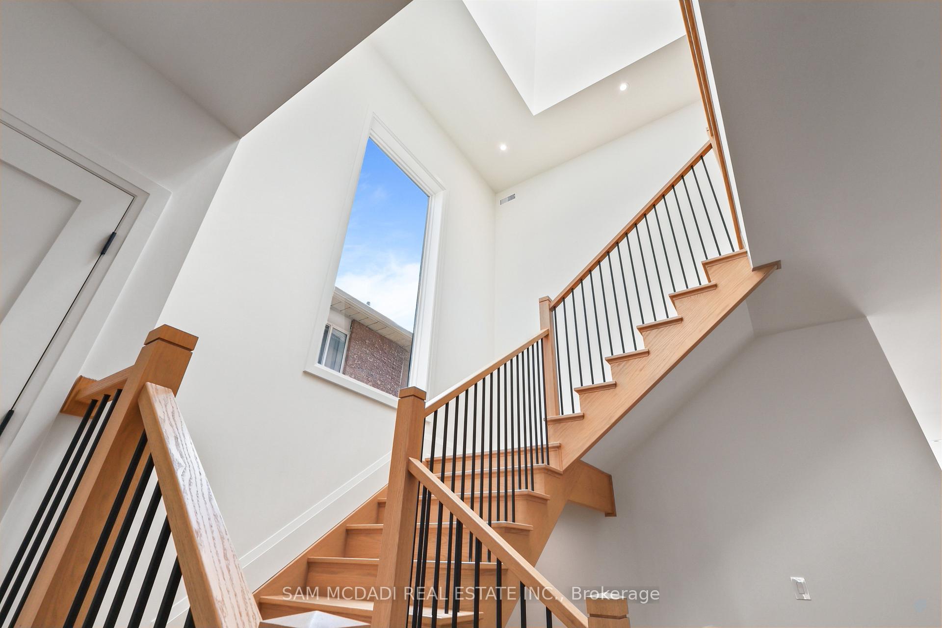Photo 23 of 2350 Eighth Line, Oakville, Wedgewood Creek — HOMEH