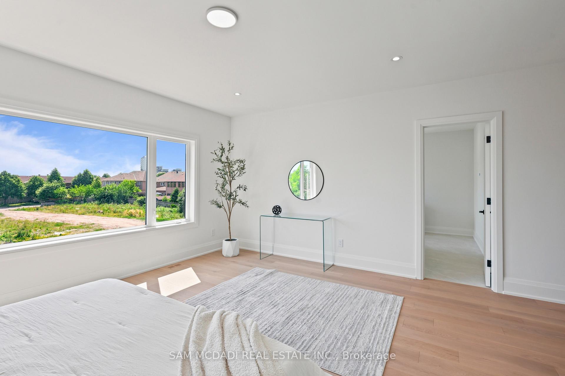 Photo 26 of 2350 Eighth Line, Oakville, Wedgewood Creek — HOMEH
