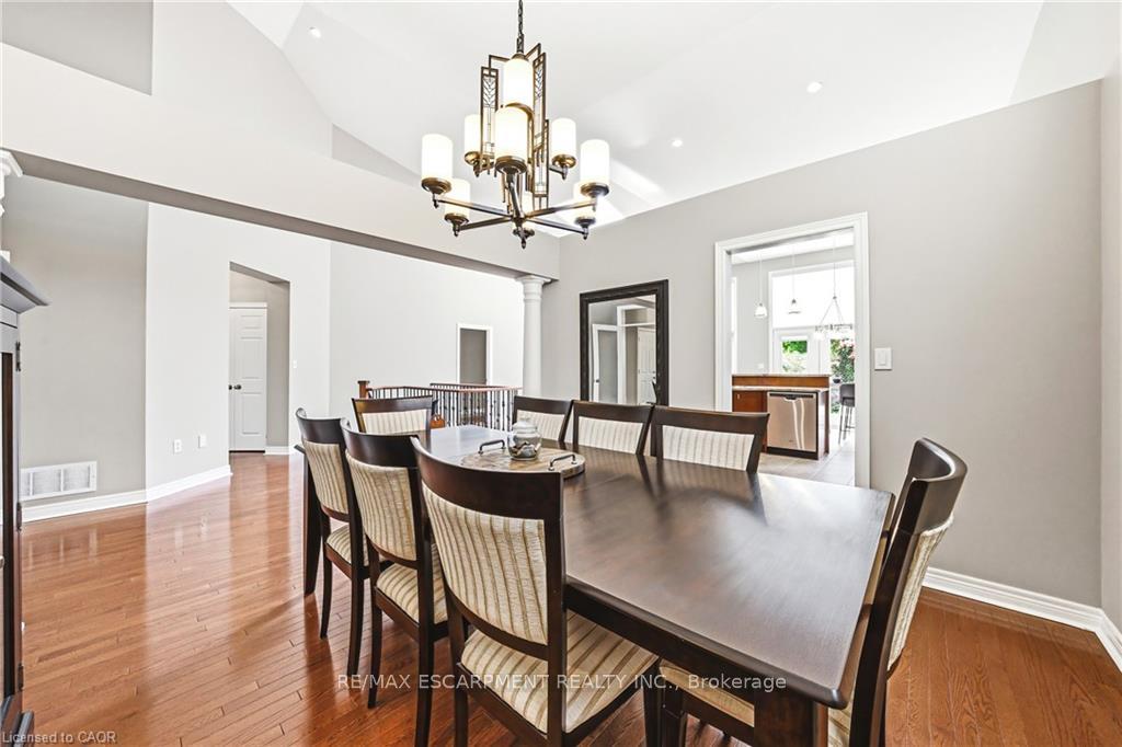 Photo 18 of 2178 Berwick Drive, Burlington, Rose — HOMEH