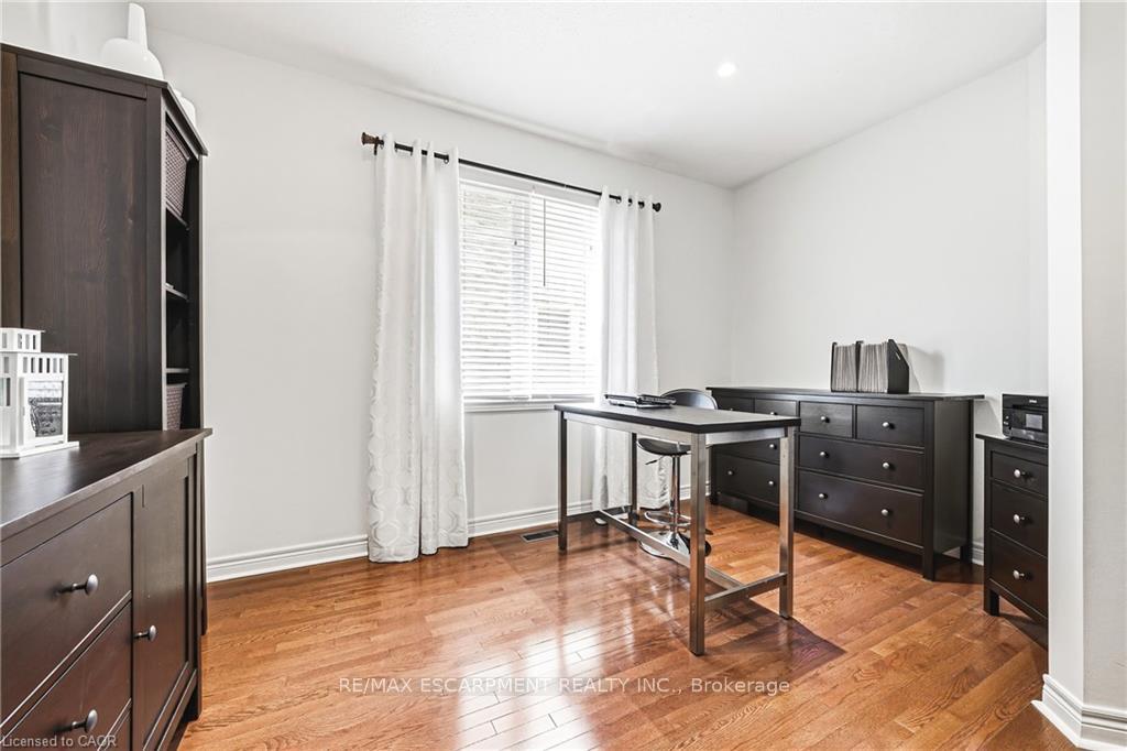 Photo 26 of 2178 Berwick Drive, Burlington, Rose — HOMEH