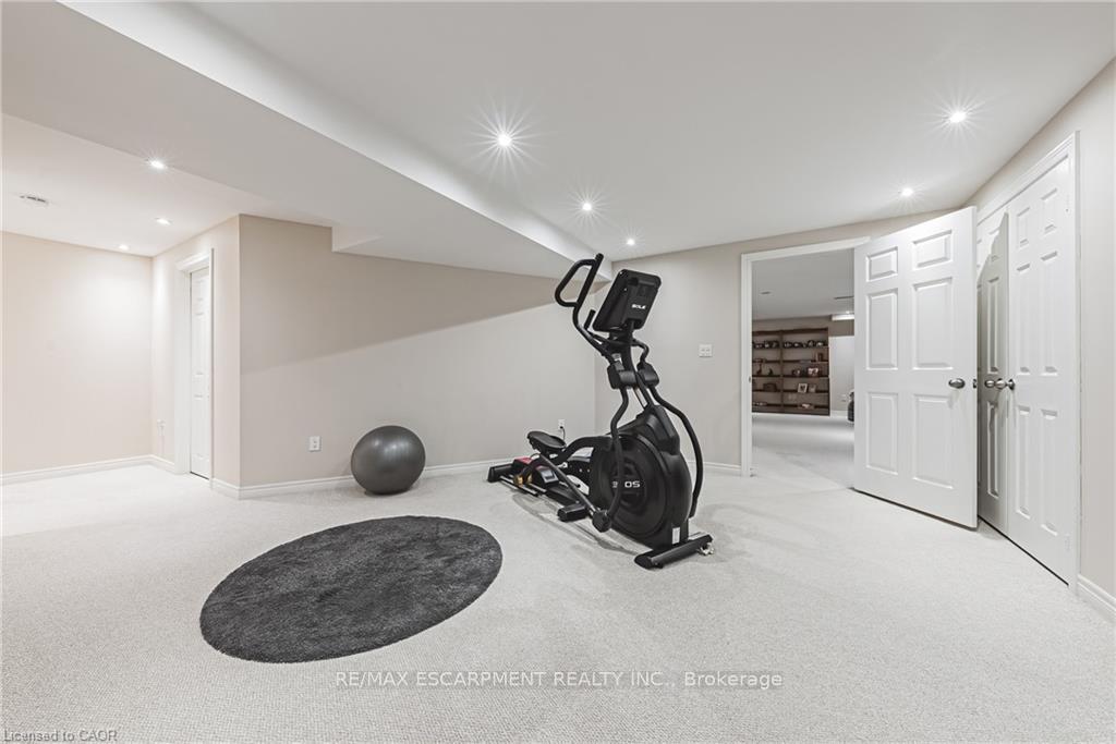 Photo 32 of 2178 Berwick Drive, Burlington, Rose — HOMEH