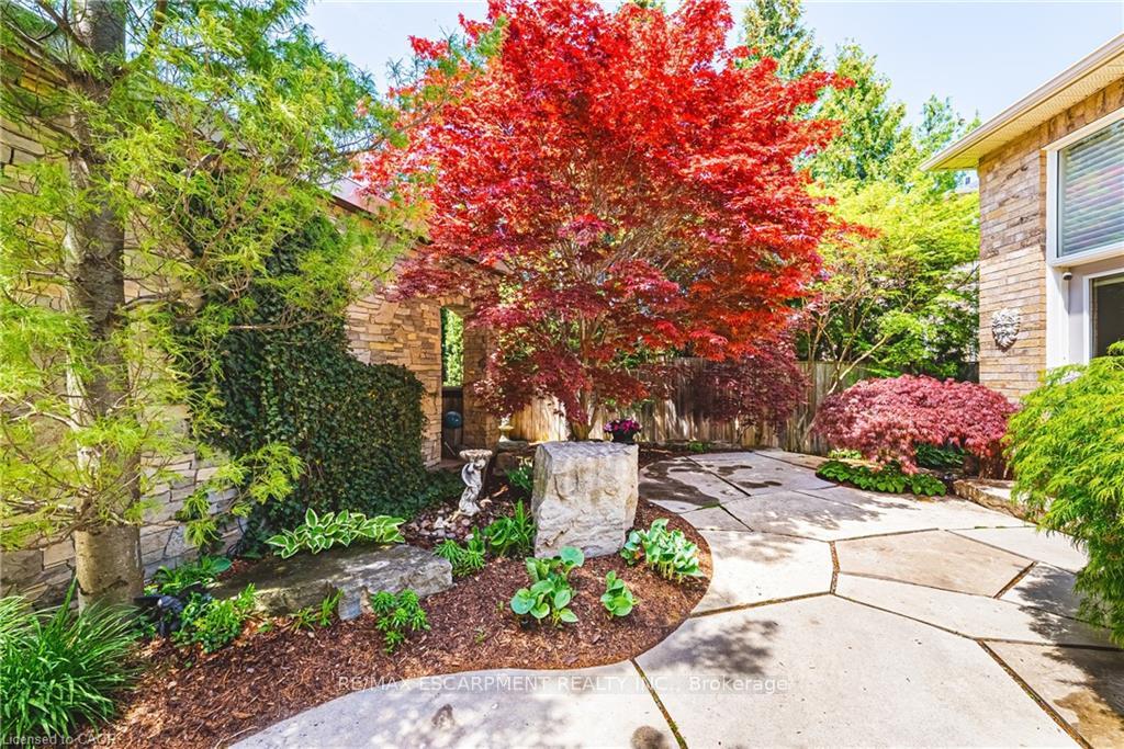 Photo 39 of 2178 Berwick Drive, Burlington, Rose — HOMEH