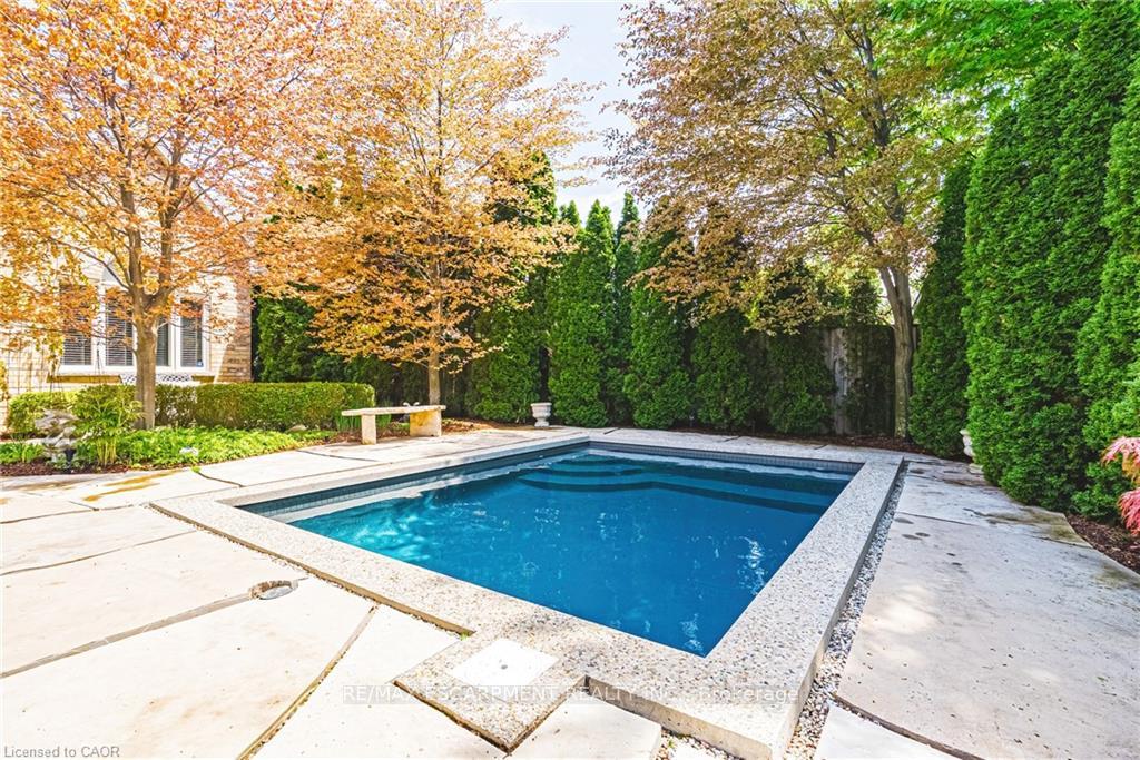 Photo 42 of 2178 Berwick Drive, Burlington, Rose — HOMEH