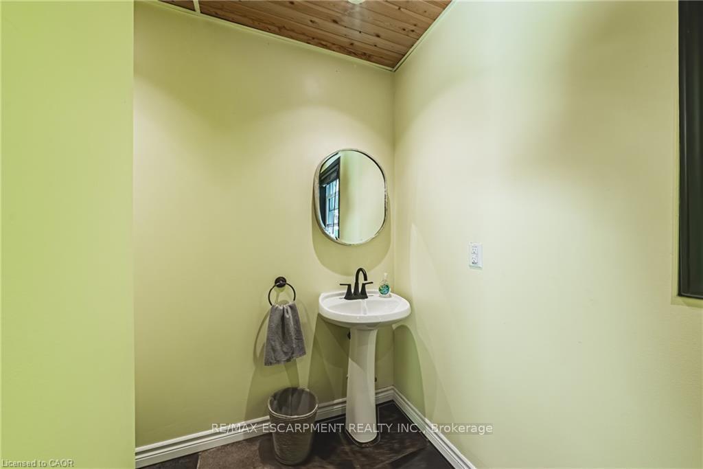 Photo 46 of 2178 Berwick Drive, Burlington, Rose — HOMEH