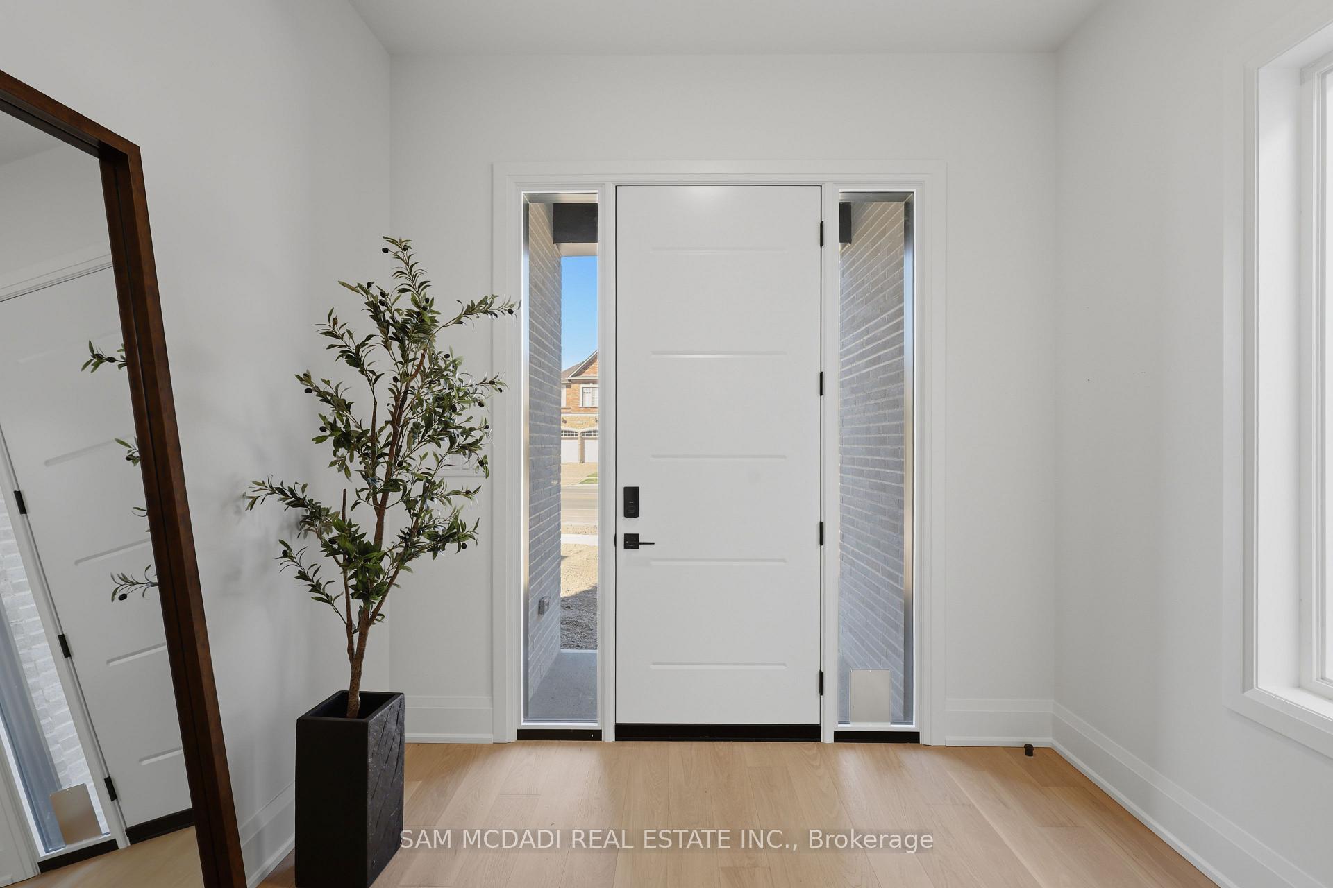 Photo 3 of 2354 Eighth Line, Oakville, Wedgewood Creek — HOMEH