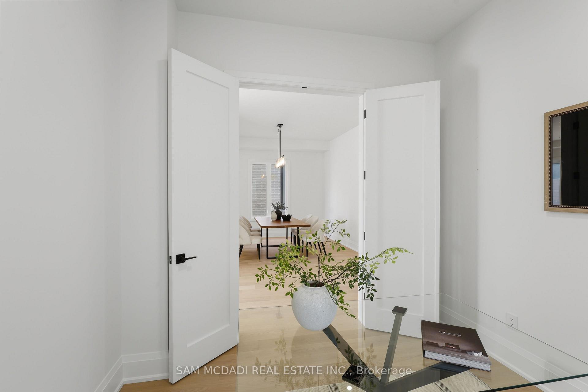 Photo 5 of 2354 Eighth Line, Oakville, Wedgewood Creek — HOMEH