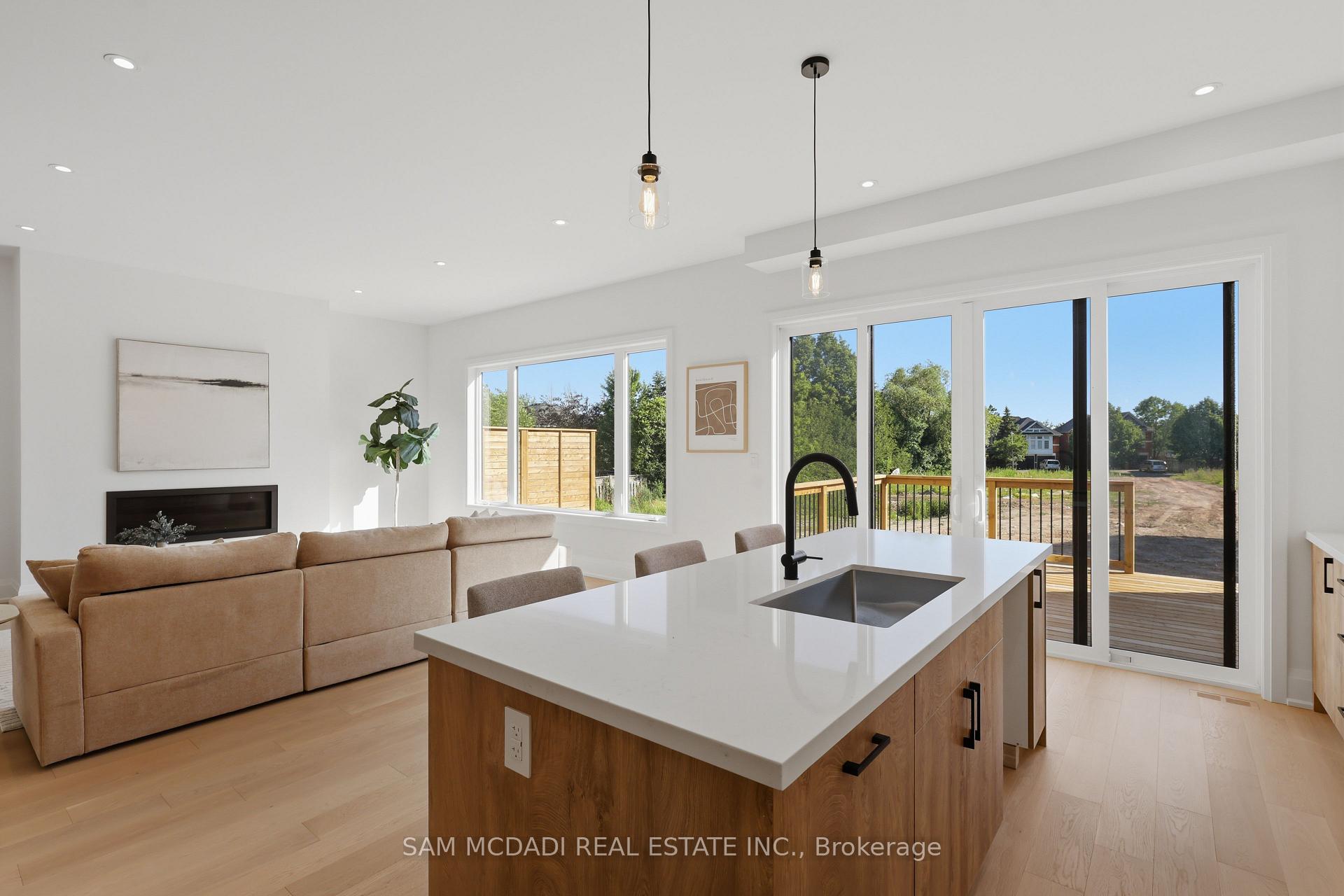 Photo 11 of 2354 Eighth Line, Oakville, Wedgewood Creek — HOMEH