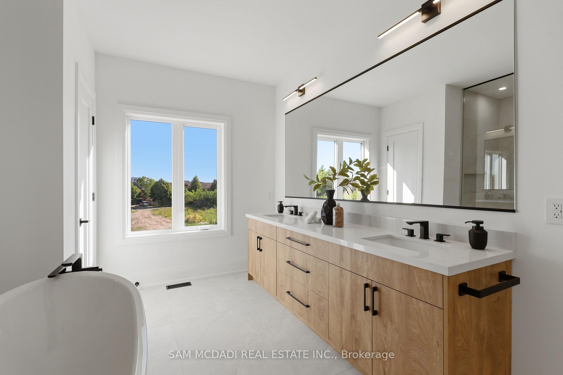 Photo 21 of 2354 Eighth Line, Oakville, Wedgewood Creek — HOMEH