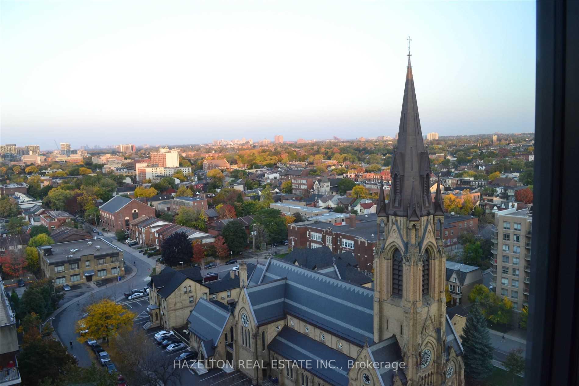 Photo 2 of Unit 1404, 111 Bathurst Street, Toronto, Waterfront Communities — HOMEH