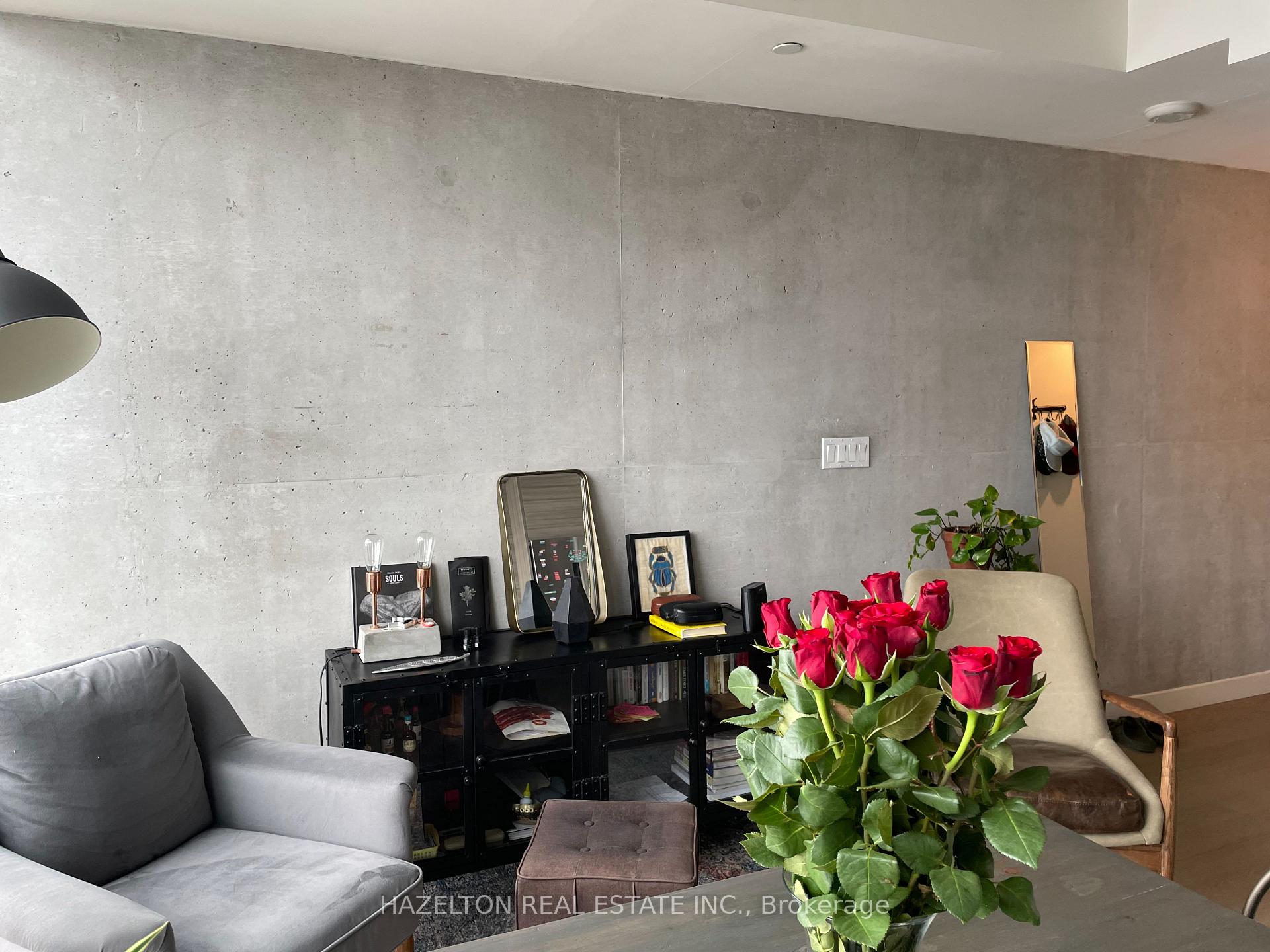 Photo 15 of Unit 1404, 111 Bathurst Street, Toronto, Waterfront Communities — HOMEH