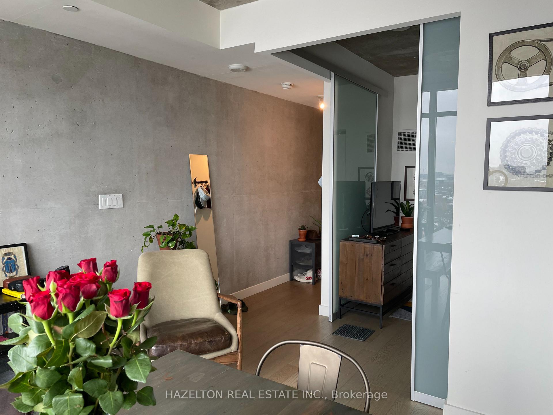 Photo 16 of Unit 1404, 111 Bathurst Street, Toronto, Waterfront Communities — HOMEH