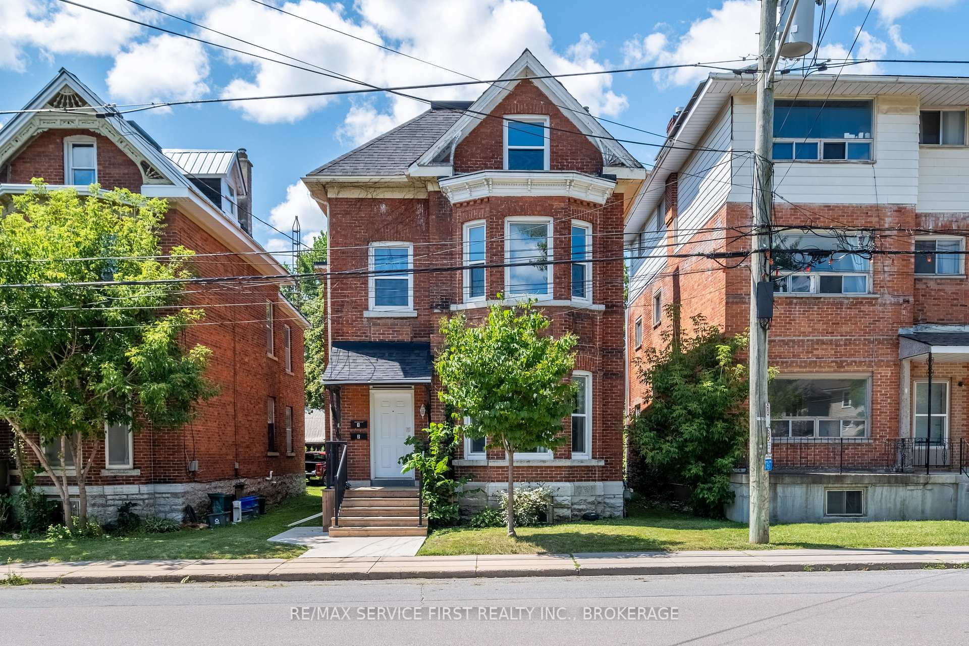 Photo 3 of 392 Alfred Street, Kingston, East of Sir John A. Blvd — HOMEH