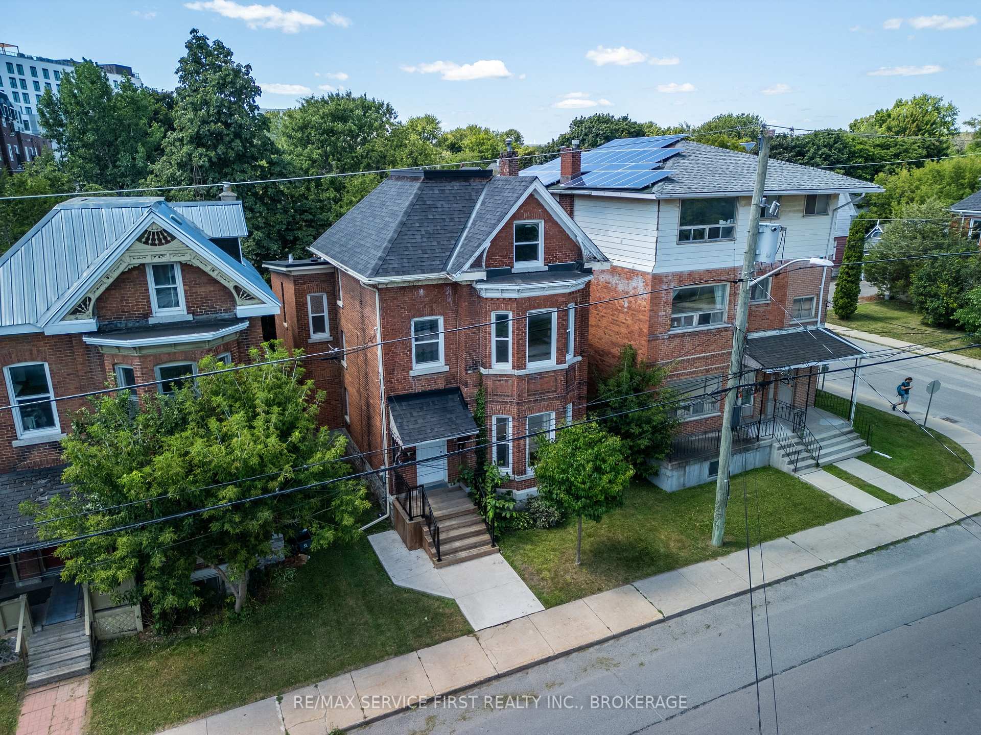 Photo 9 of 392 Alfred Street, Kingston, East of Sir John A. Blvd — HOMEH