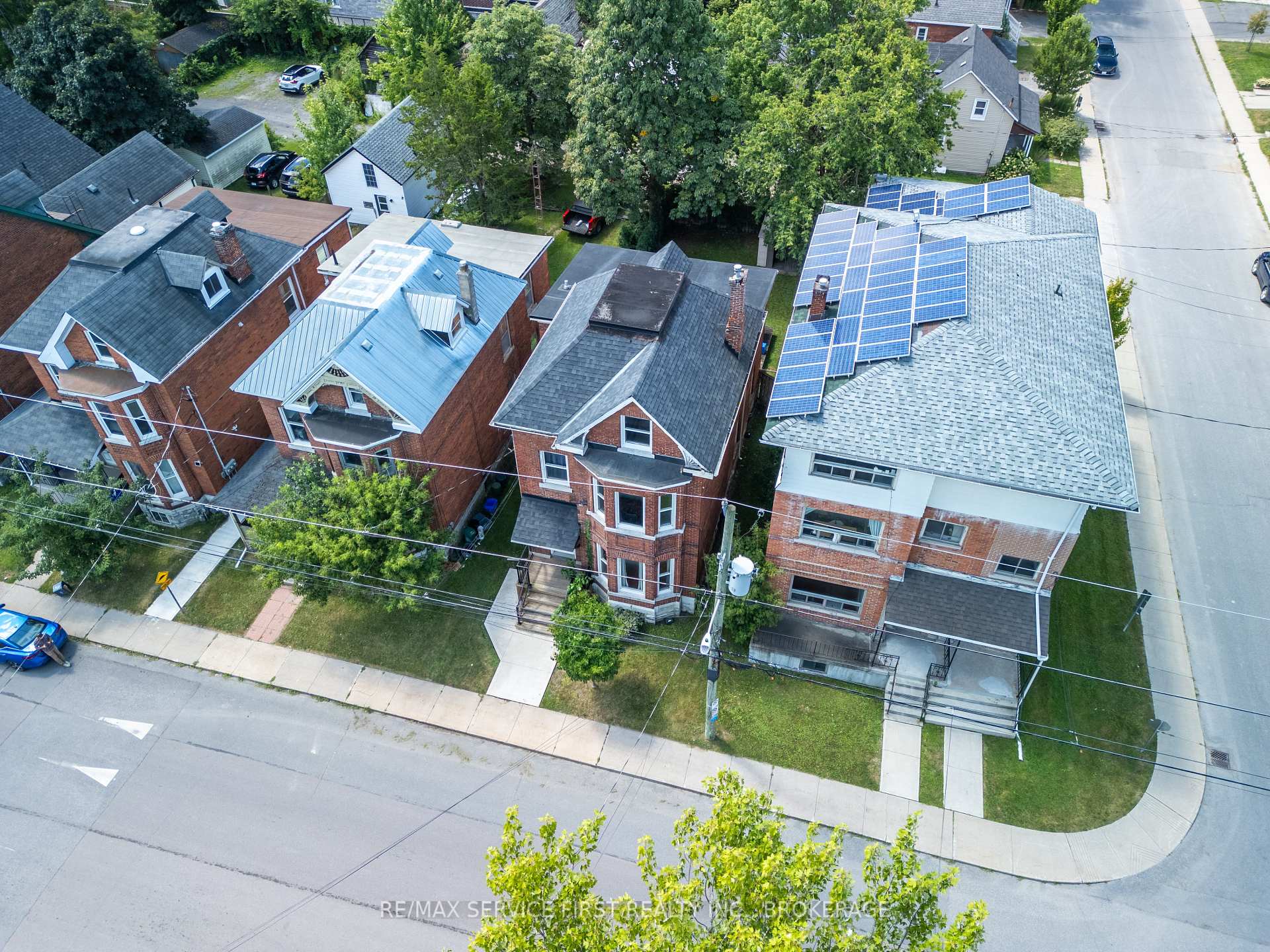 Photo 10 of 392 Alfred Street, Kingston, East of Sir John A. Blvd — HOMEH