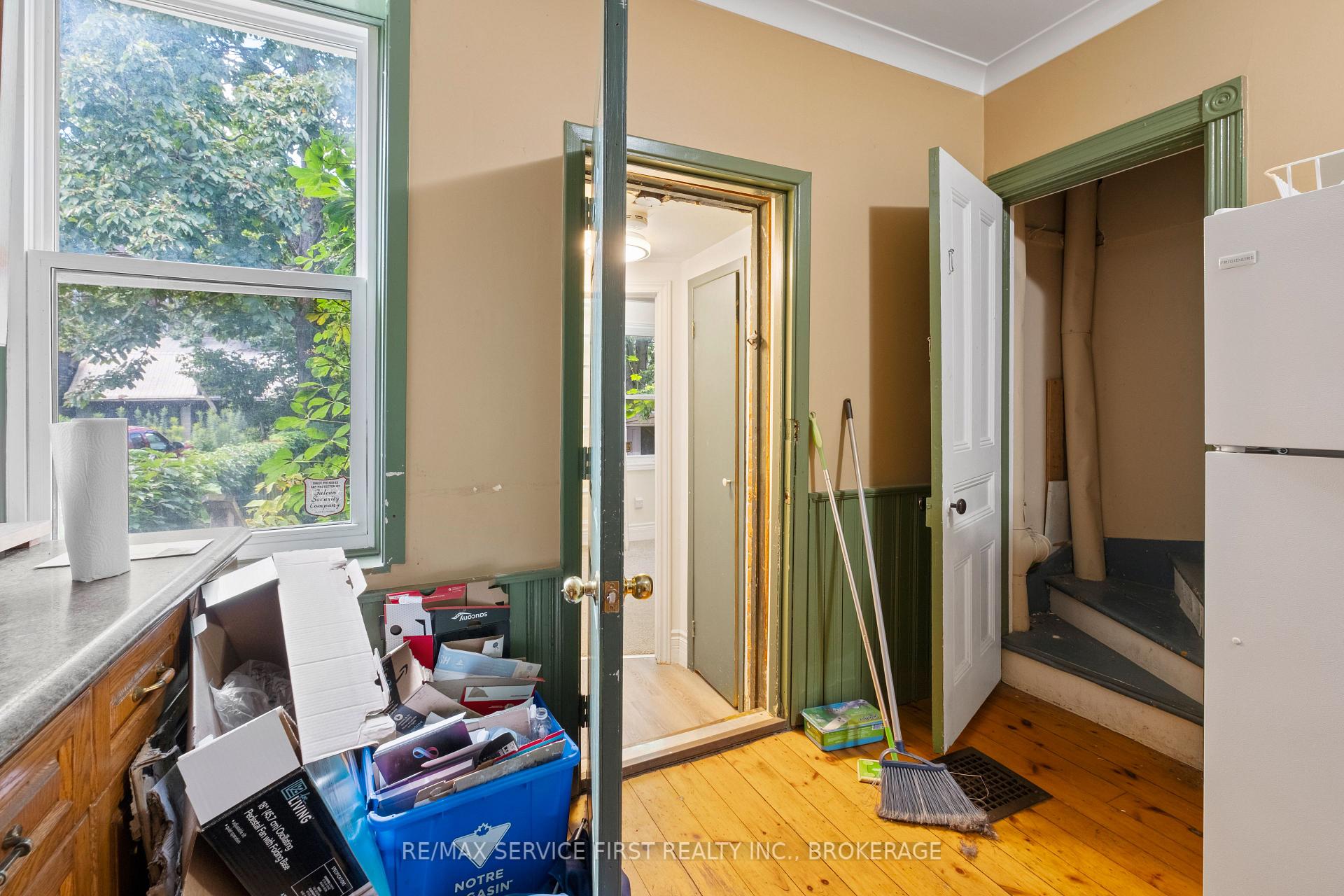 Photo 26 of 392 Alfred Street, Kingston, East of Sir John A. Blvd — HOMEH