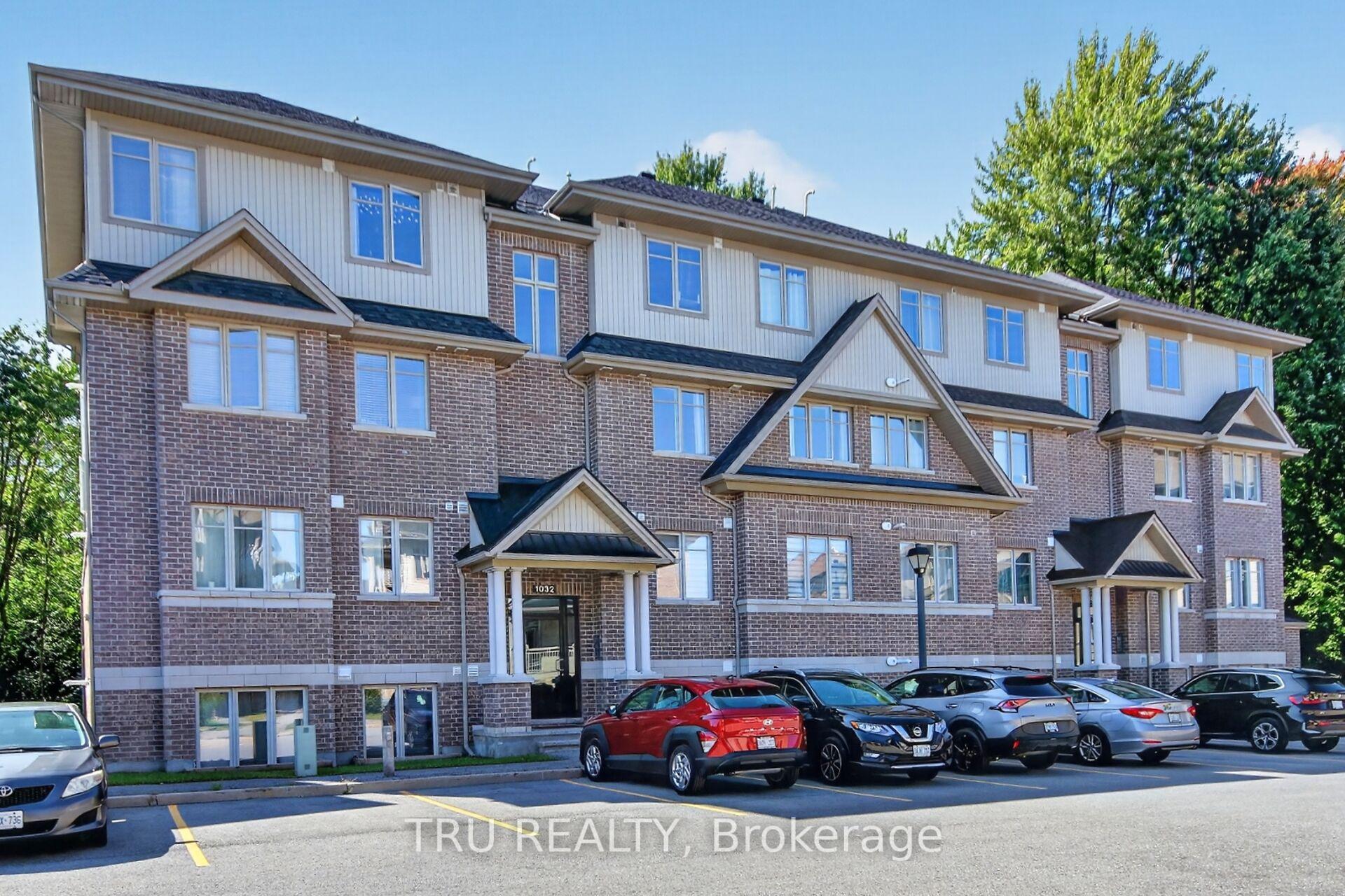 Photo 1 of Unit B, 1032 Beryl Private, Ottawa, Riverside South/Gloucester Glen — HOMEH