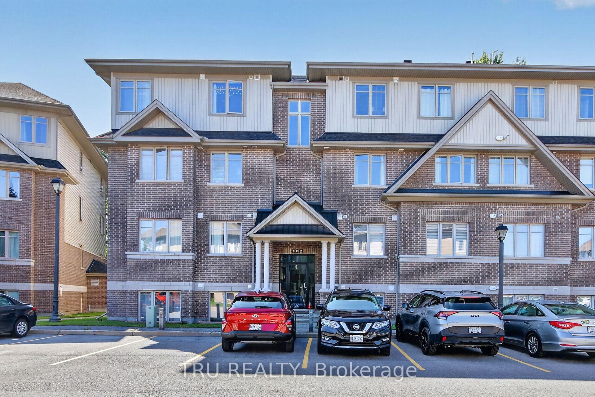 Photo 2 of Unit B, 1032 Beryl Private, Ottawa, Riverside South/Gloucester Glen — HOMEH