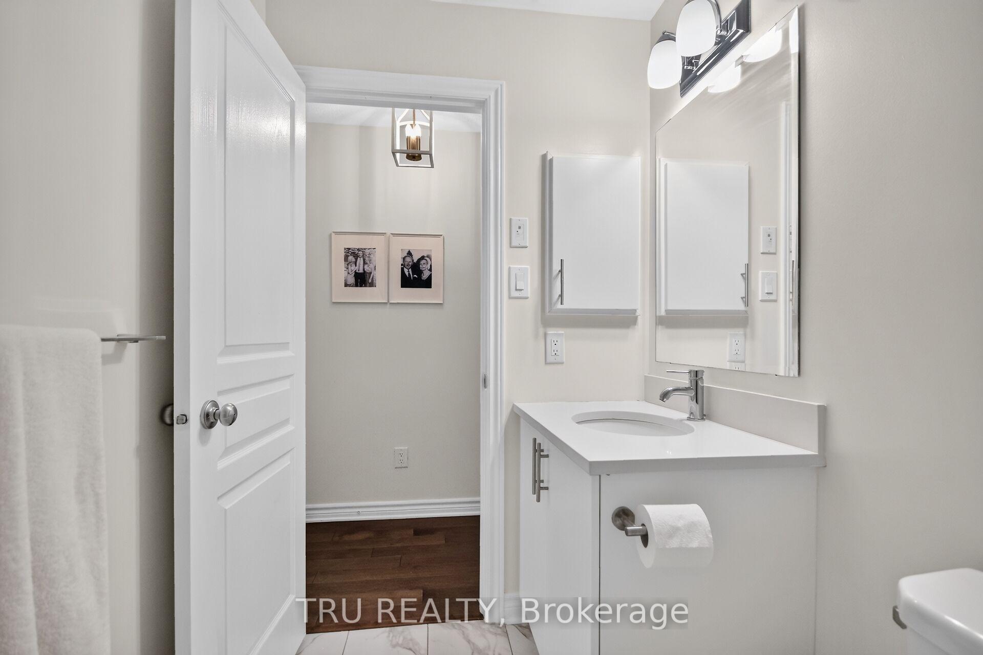Photo 10 of Unit B, 1032 Beryl Private, Ottawa, Riverside South/Gloucester Glen — HOMEH
