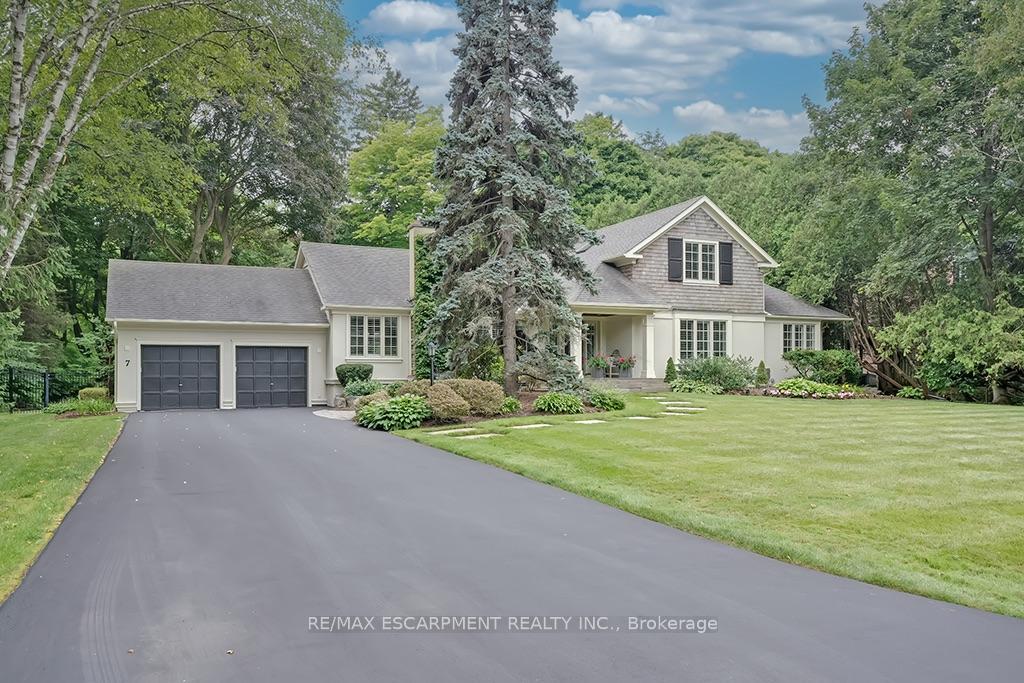 Photo of 7 Colonial Crescent