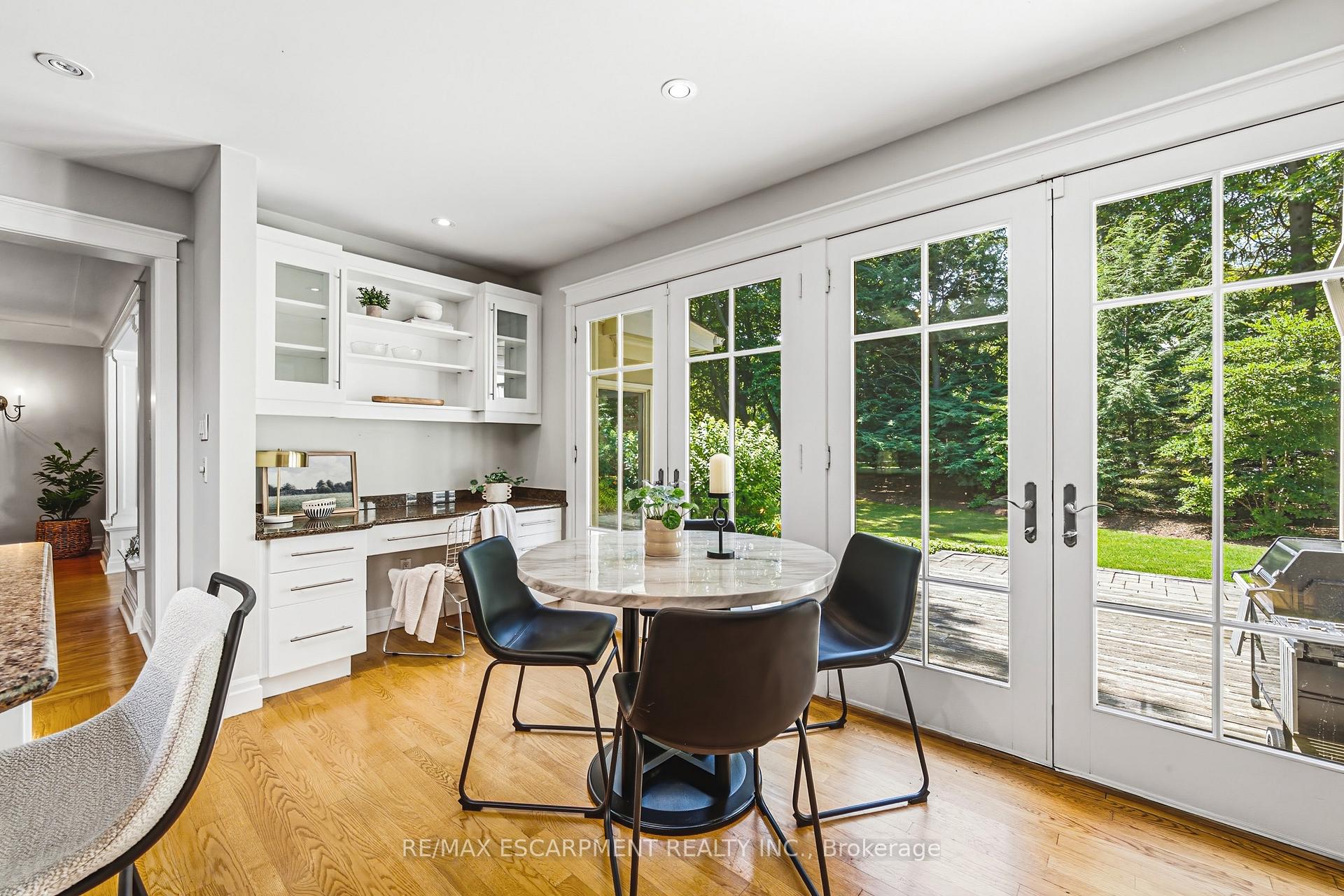 Photo 20 of 7 Colonial Crescent, Oakville, Morrison — HOMEH