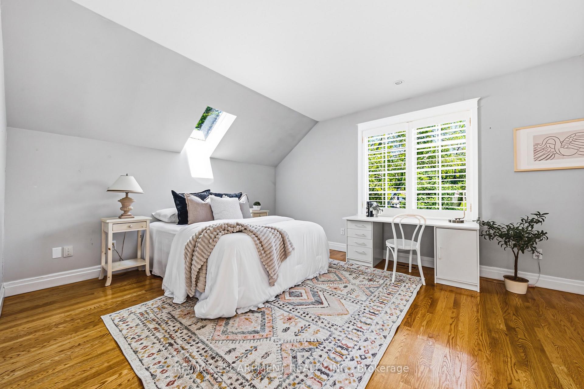 Photo 31 of 7 Colonial Crescent, Oakville, Morrison — HOMEH