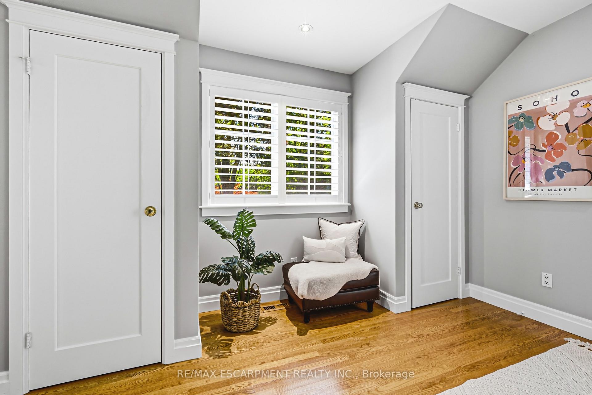 Photo 37 of 7 Colonial Crescent, Oakville, Morrison — HOMEH