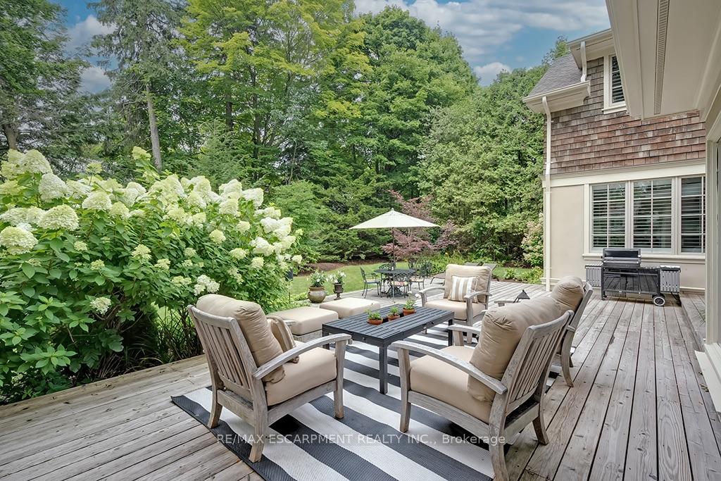 Photo 43 of 7 Colonial Crescent, Oakville, Morrison — HOMEH