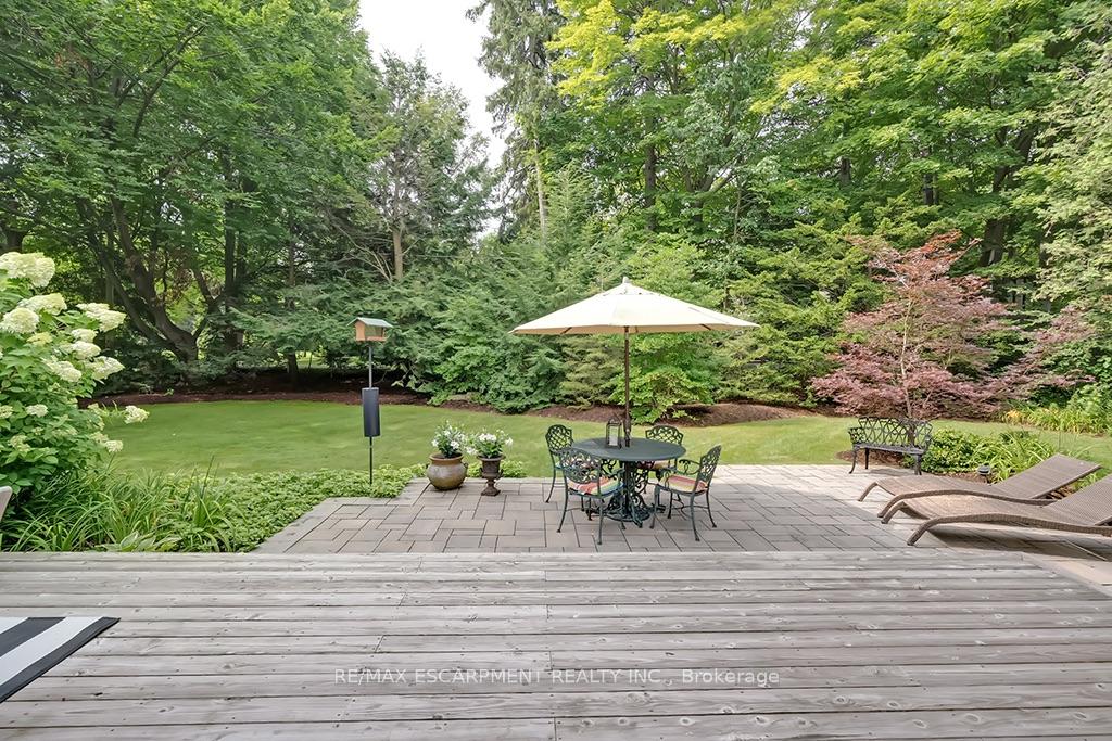 Photo 45 of 7 Colonial Crescent, Oakville, Morrison — HOMEH