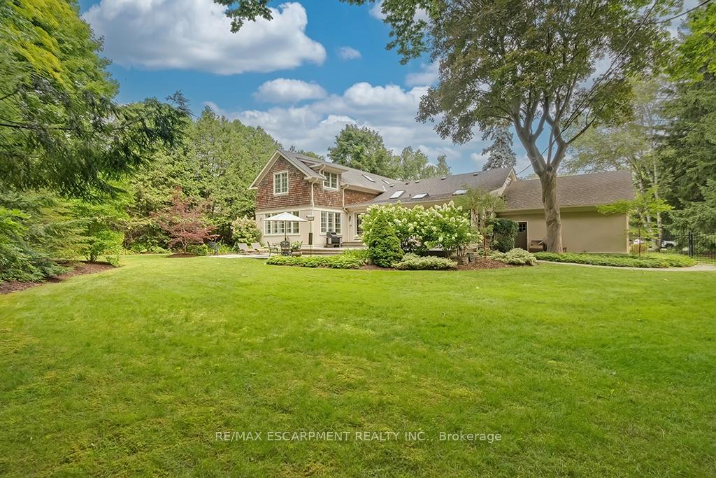 Photo 46 of 7 Colonial Crescent, Oakville, Morrison — HOMEH