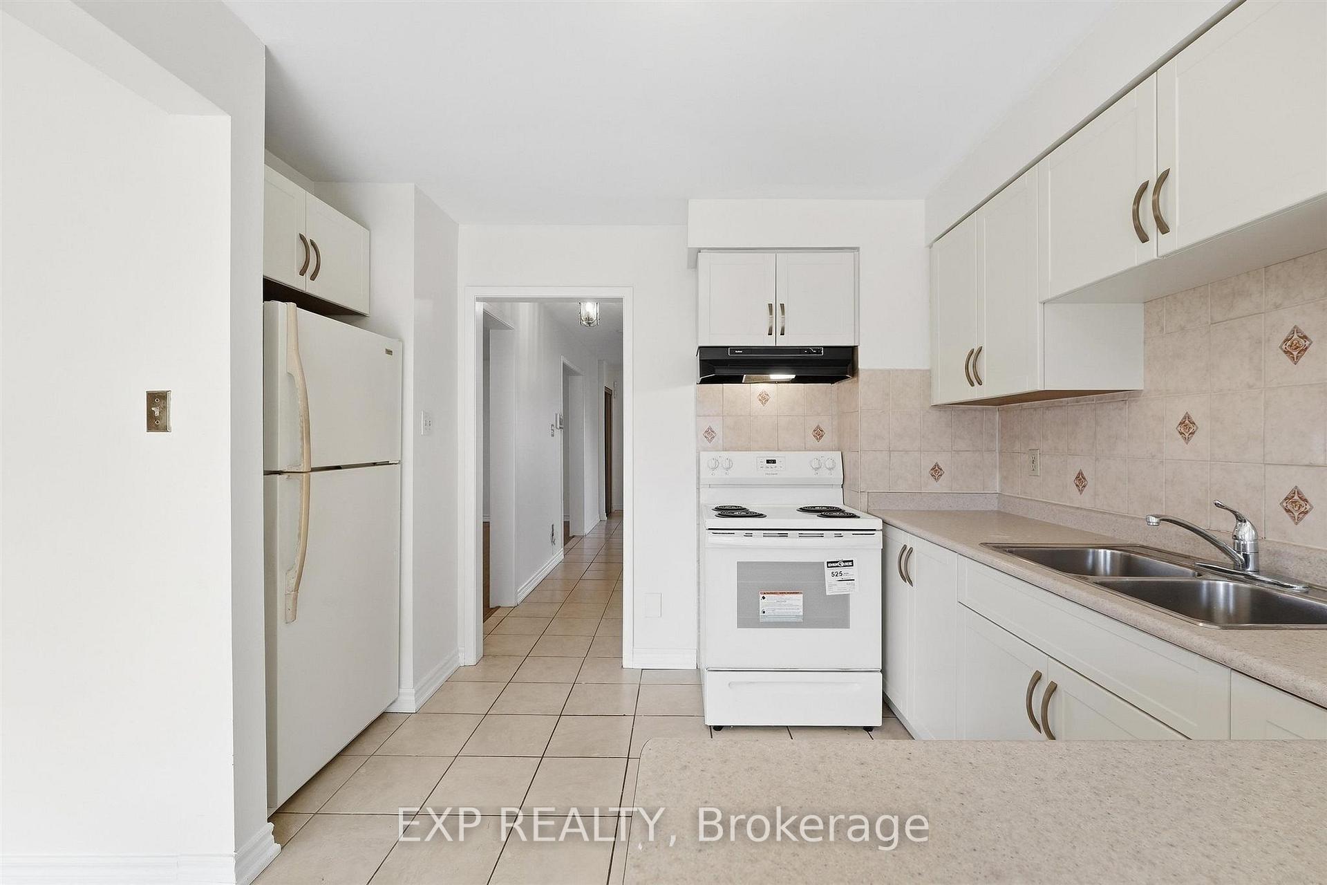 Photo 12 of 55 James Edward Drive, Markham, Middlefield — HOMEH