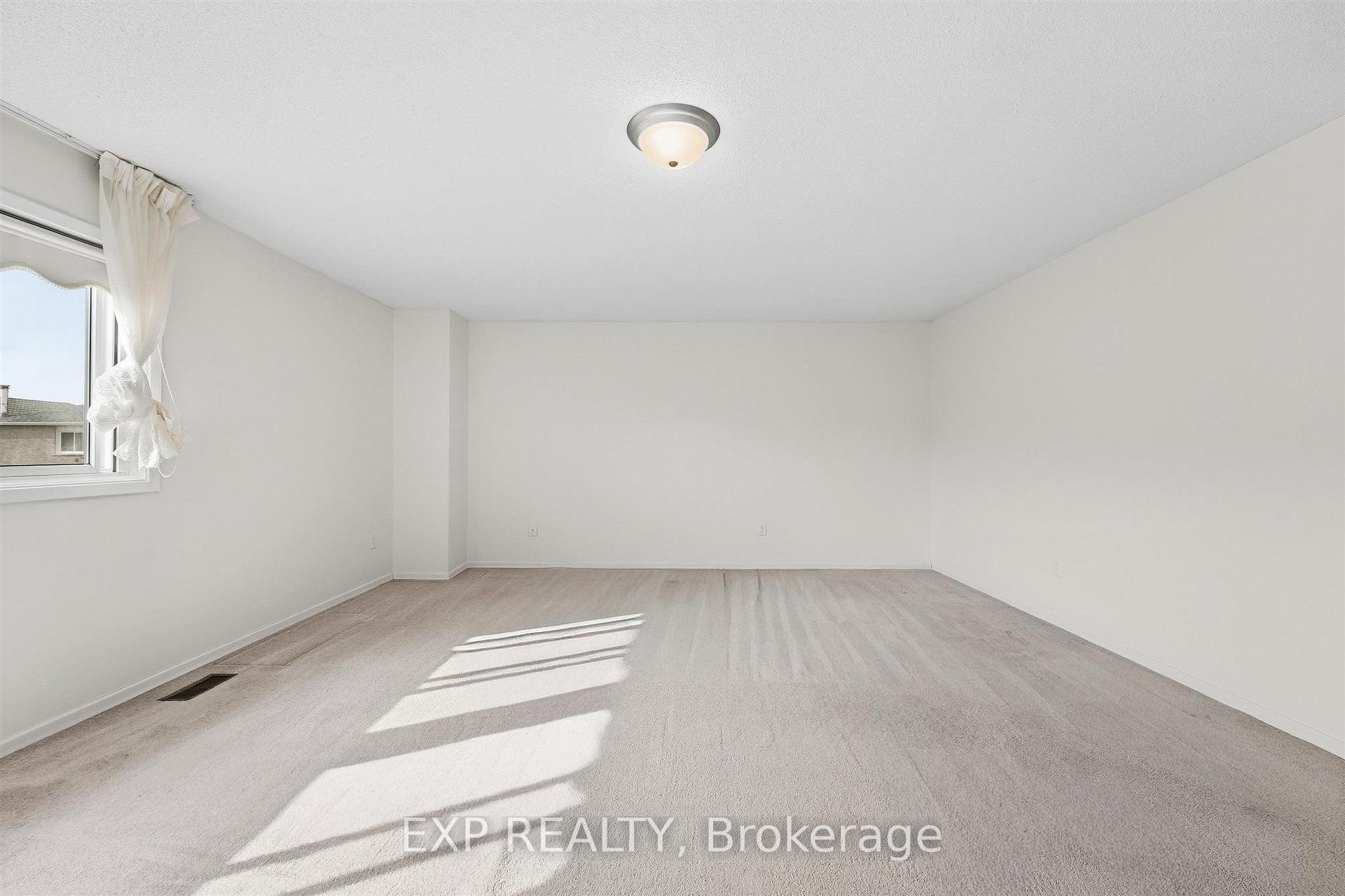 Photo 24 of 55 James Edward Drive, Markham, Middlefield — HOMEH