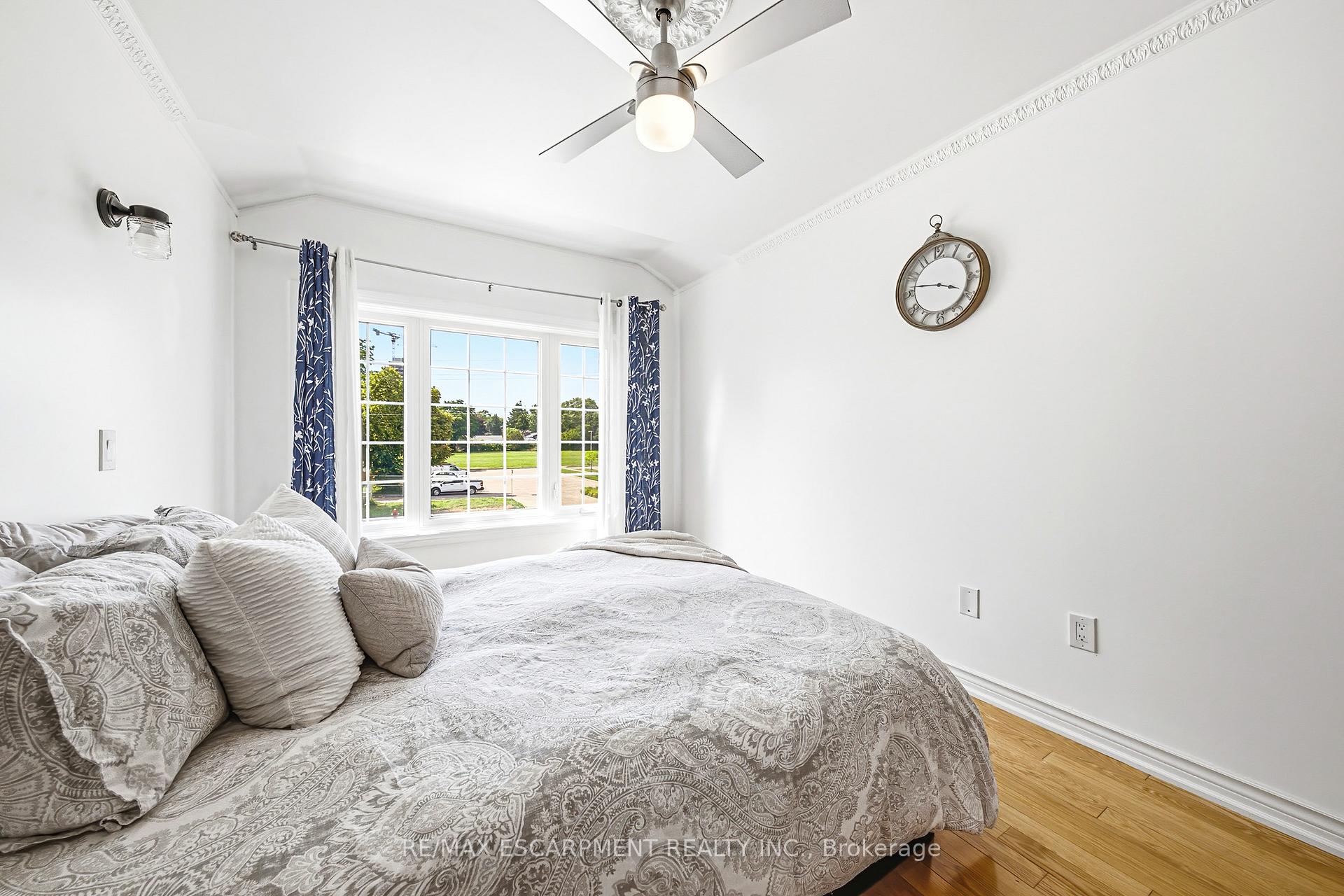 Photo 21 of Unit C, 2116 Prospect Street, Burlington, Brant — HOMEH