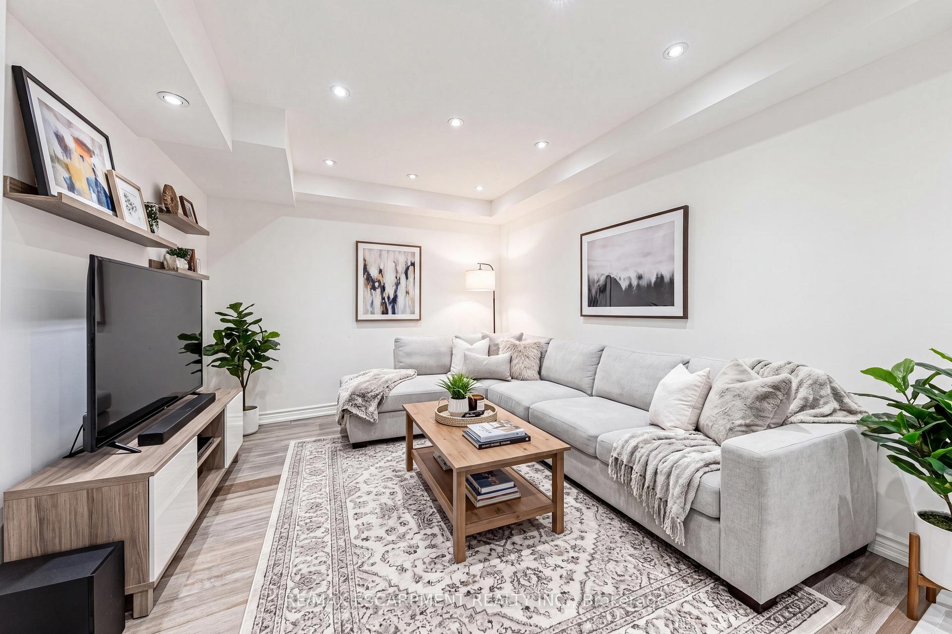Photo 27 of Unit C, 2116 Prospect Street, Burlington, Brant — HOMEH