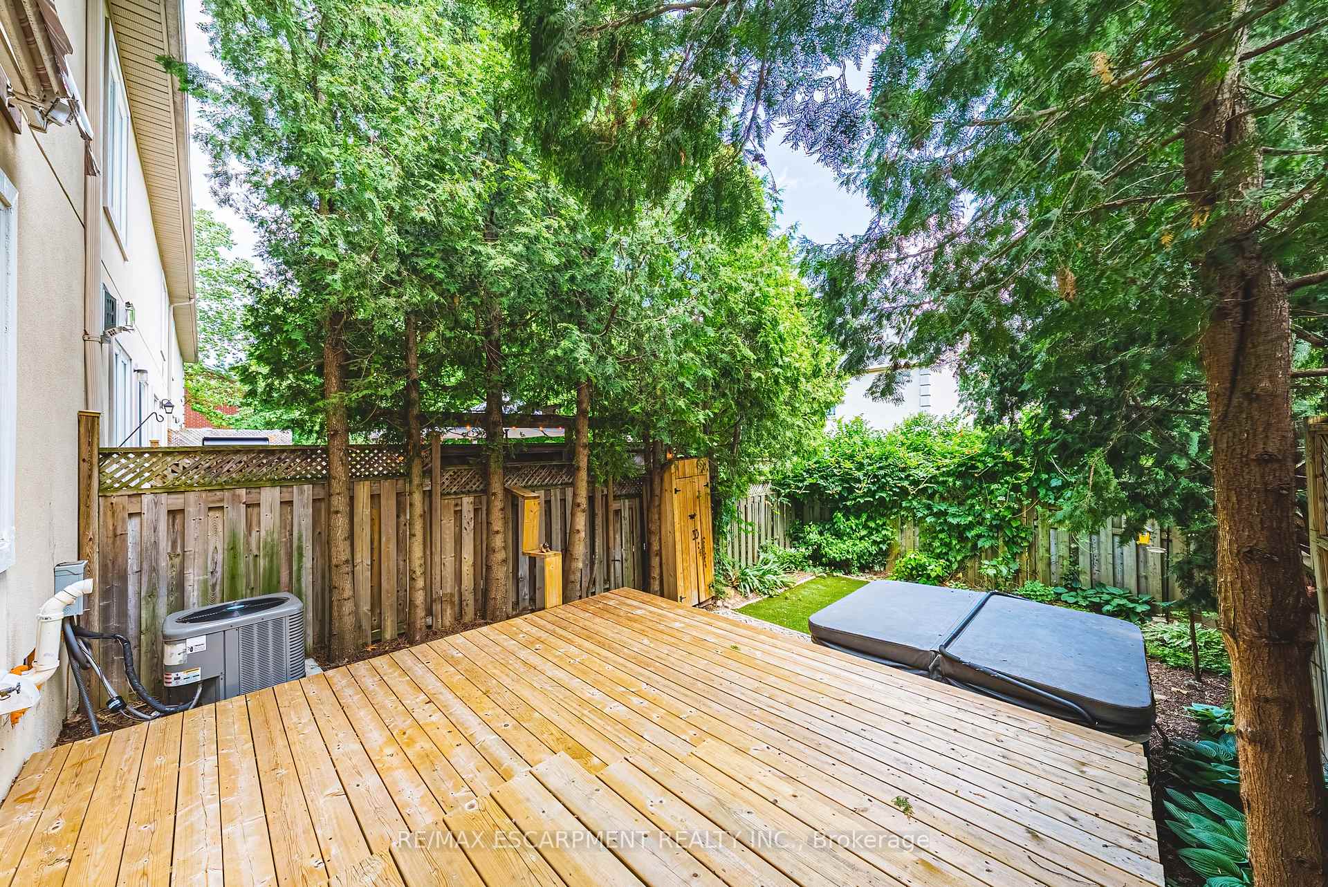 Photo 31 of Unit C, 2116 Prospect Street, Burlington, Brant — HOMEH
