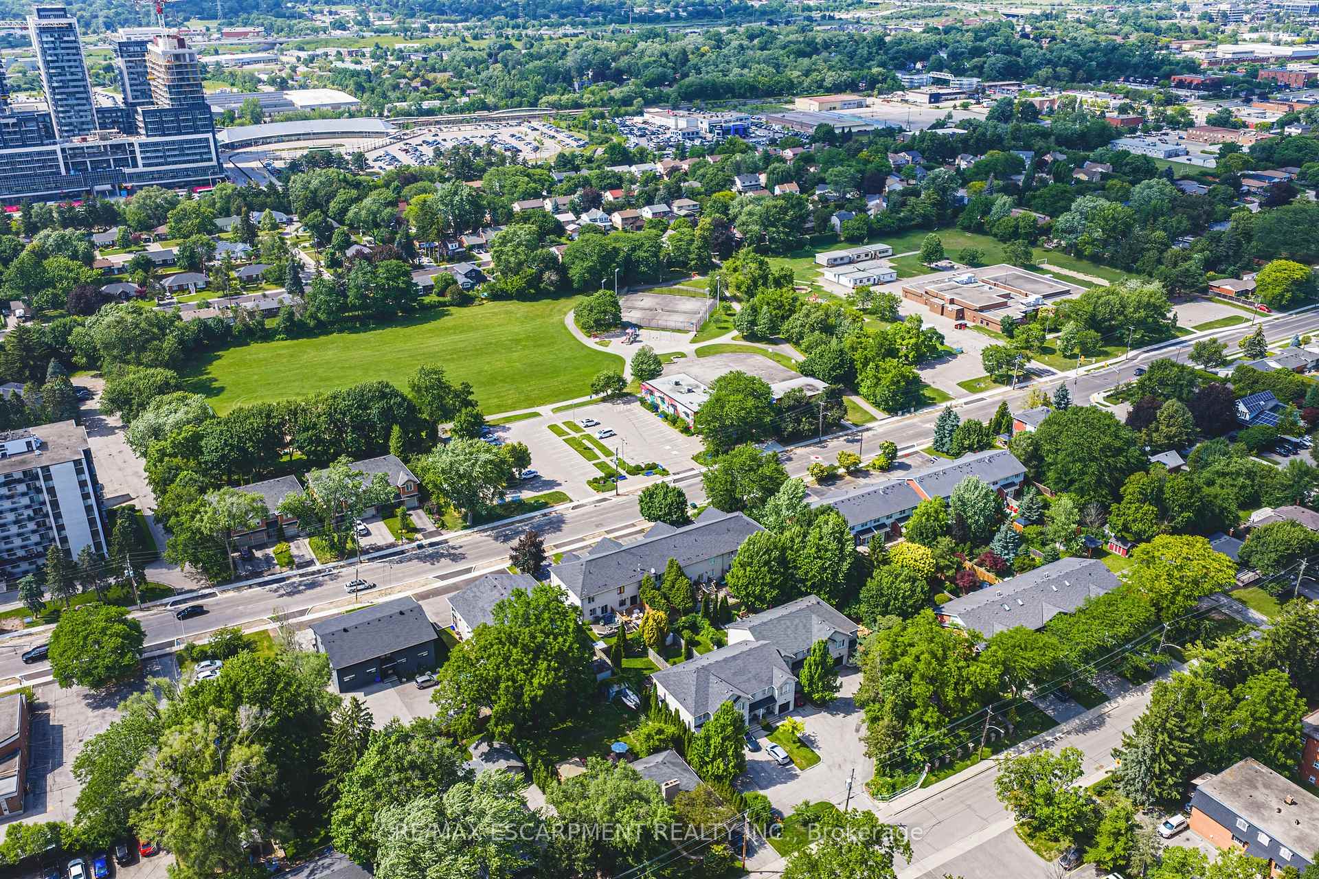 Photo 40 of Unit C, 2116 Prospect Street, Burlington, Brant — HOMEH